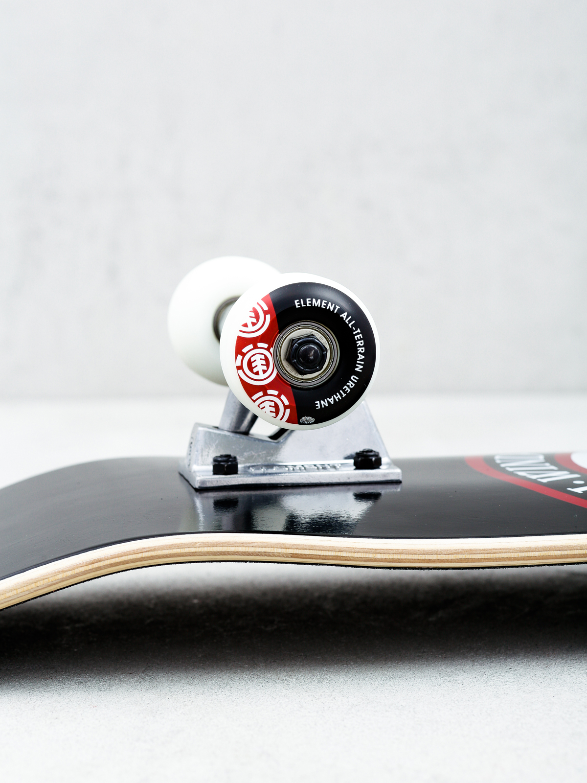 Skateboard Element Seal (assorted)