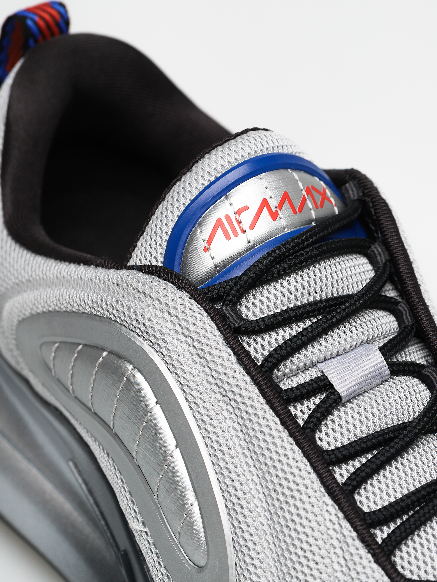 Pantofi Nike Air Max 720 (metallic silver/off noir cosmic clay)