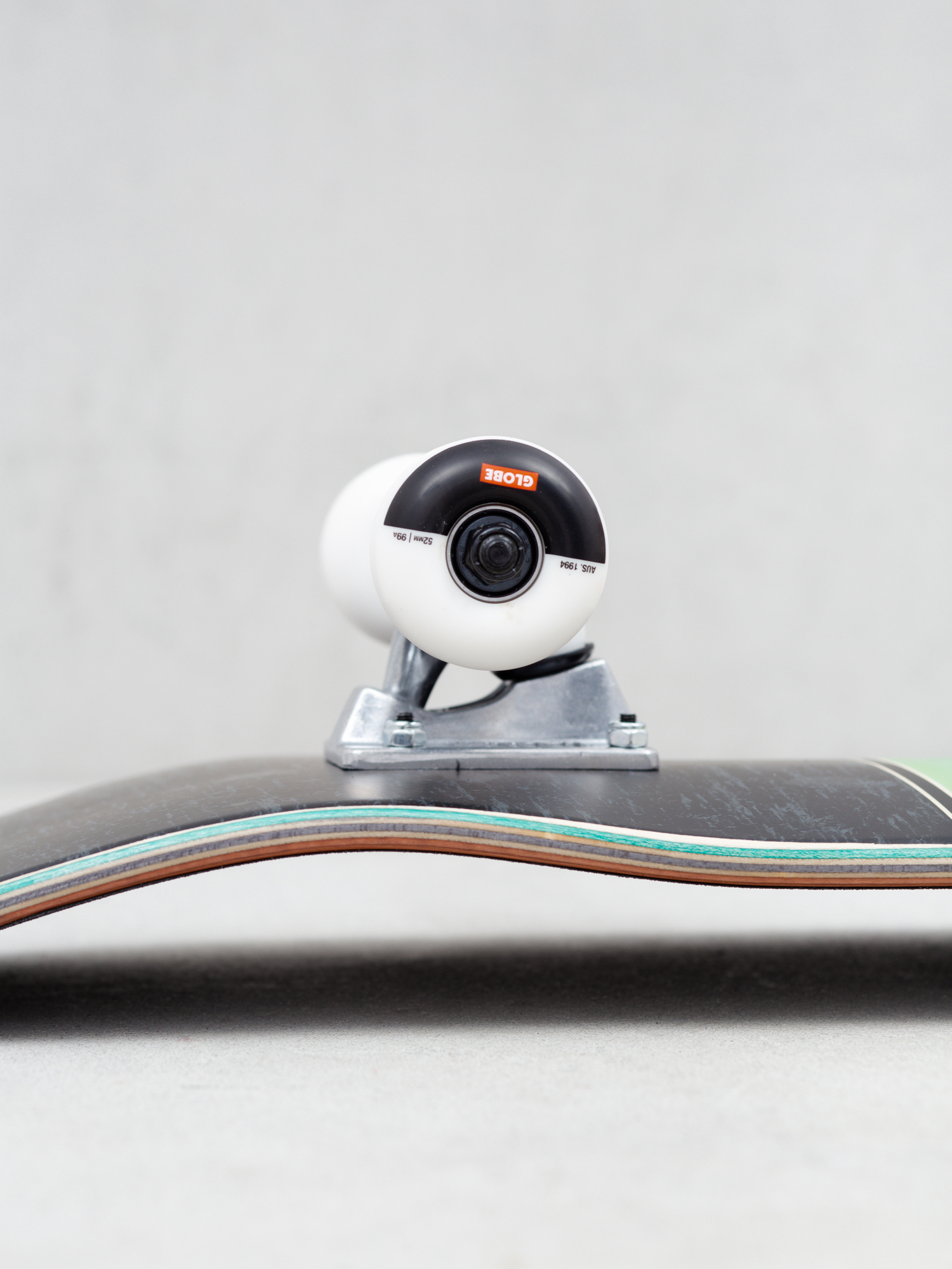 Globe Skateboard G1 Supercolor (black/pond)