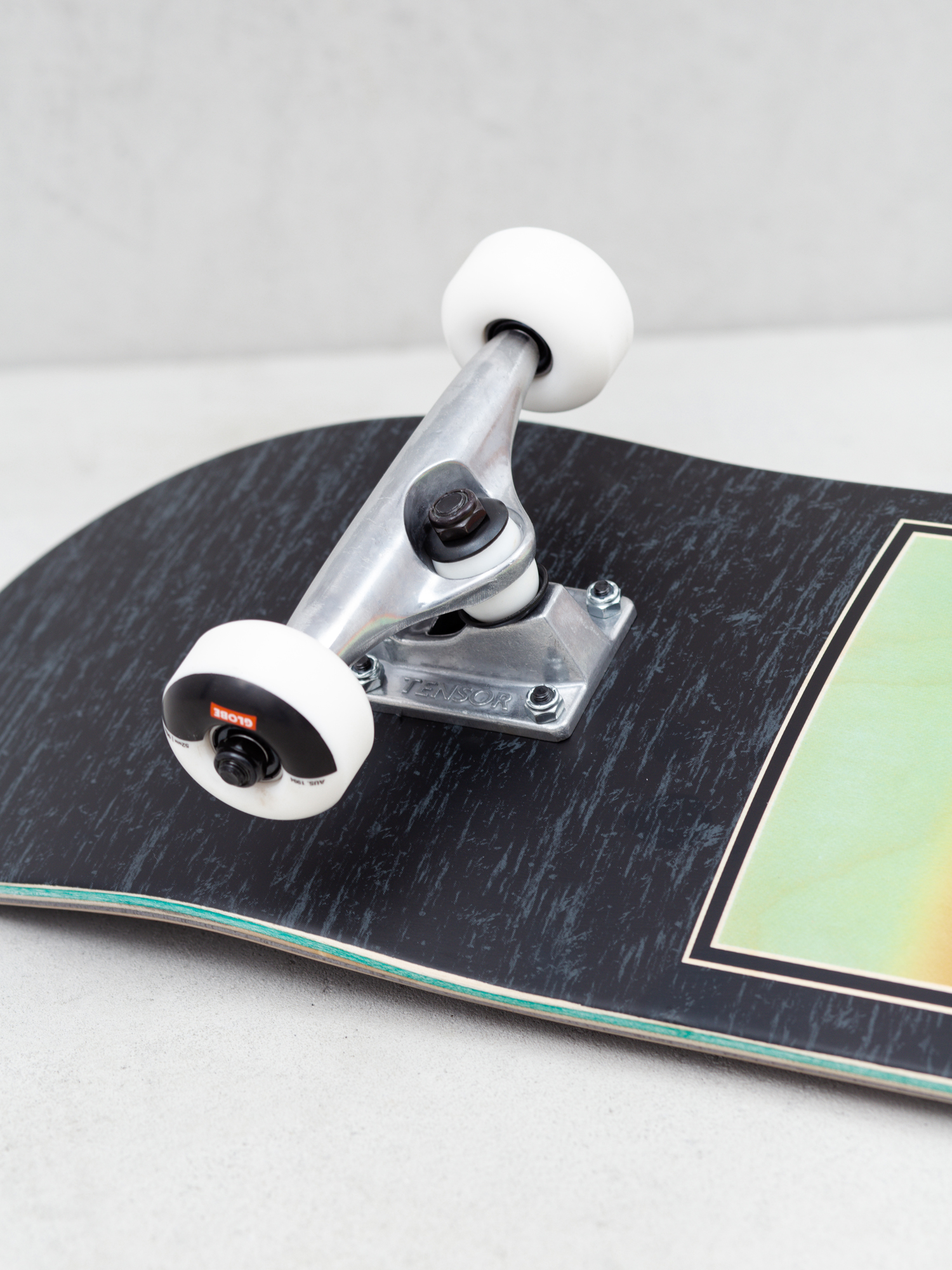 Globe Skateboard G1 Supercolor (black/pond)