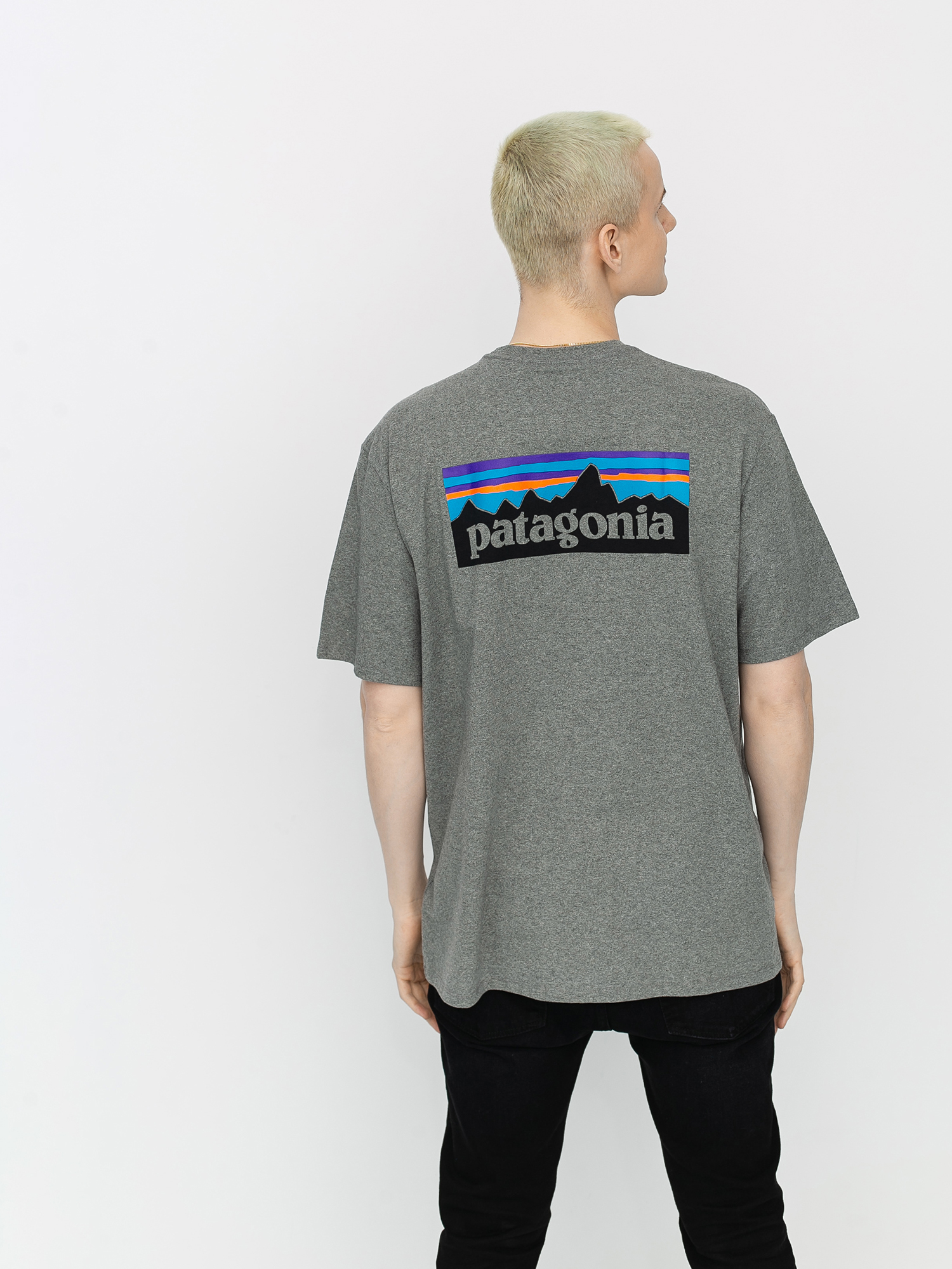 Tricou Patagonia P6 Logo Responsibili (gravel heather)