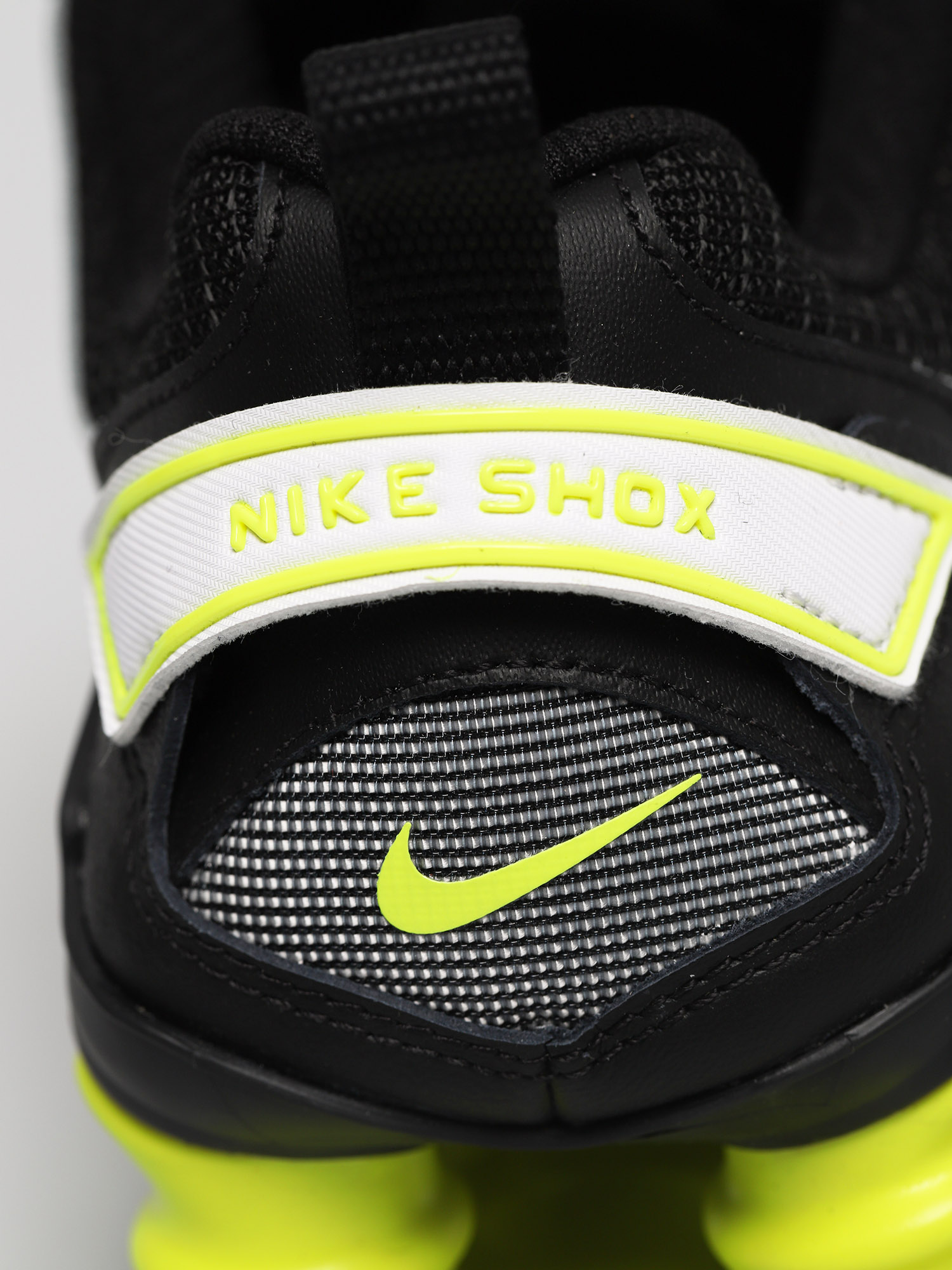 Pantofi Nike Shox Tl Nova Wmn (black/black lemon venom iron grey)