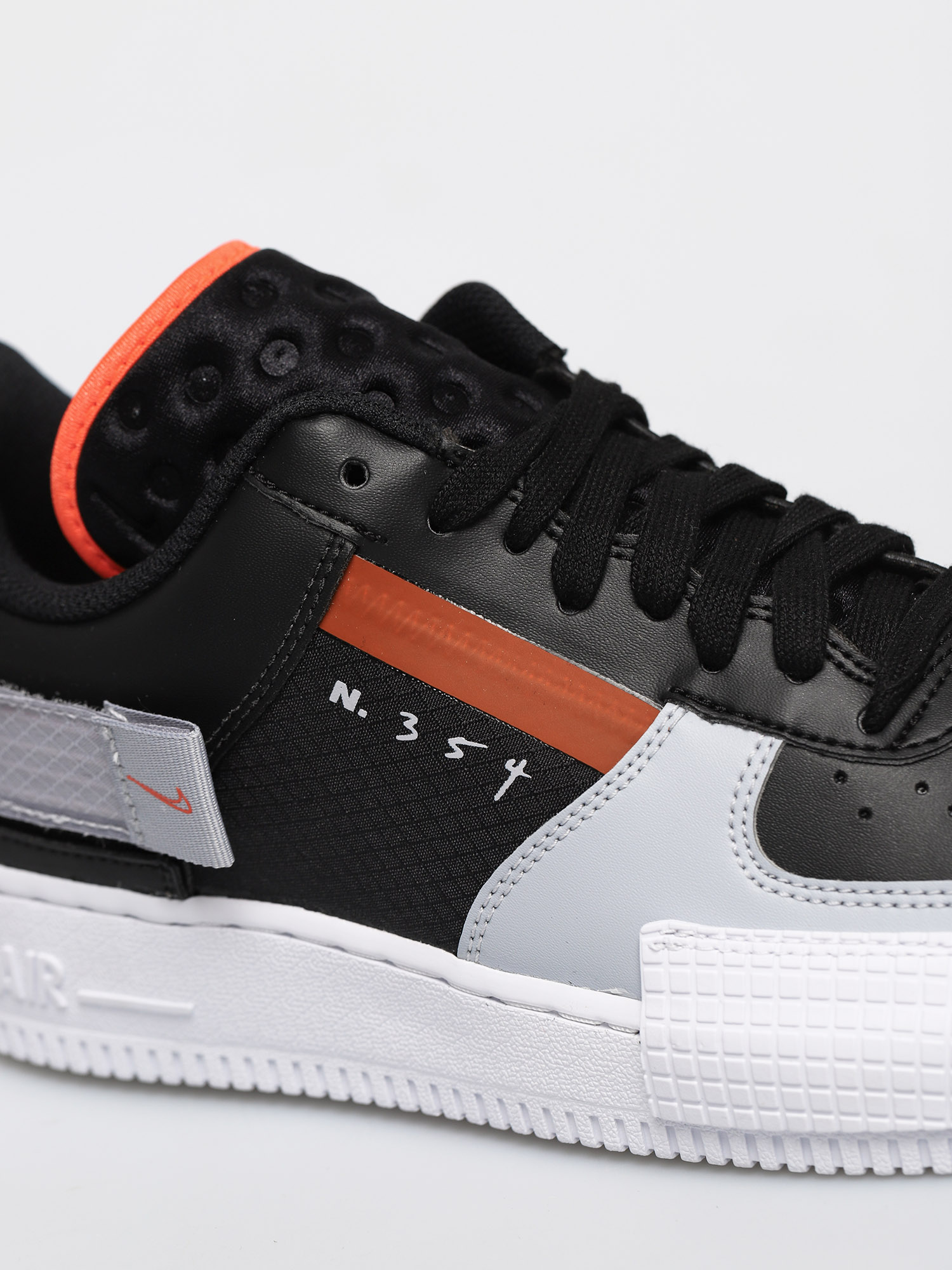 Nike Pantofi Air Force 1 Type (black/hyper crimson wolf grey white)