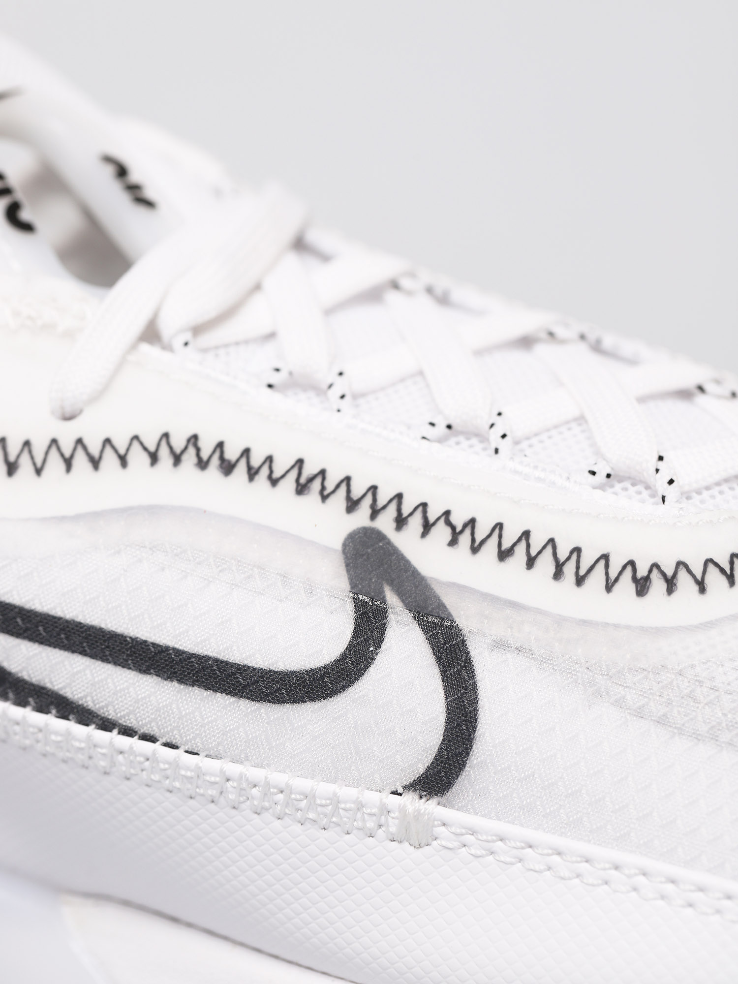 Pantofi Nike Air Max 2090 Wmn (white/black wolf grey)