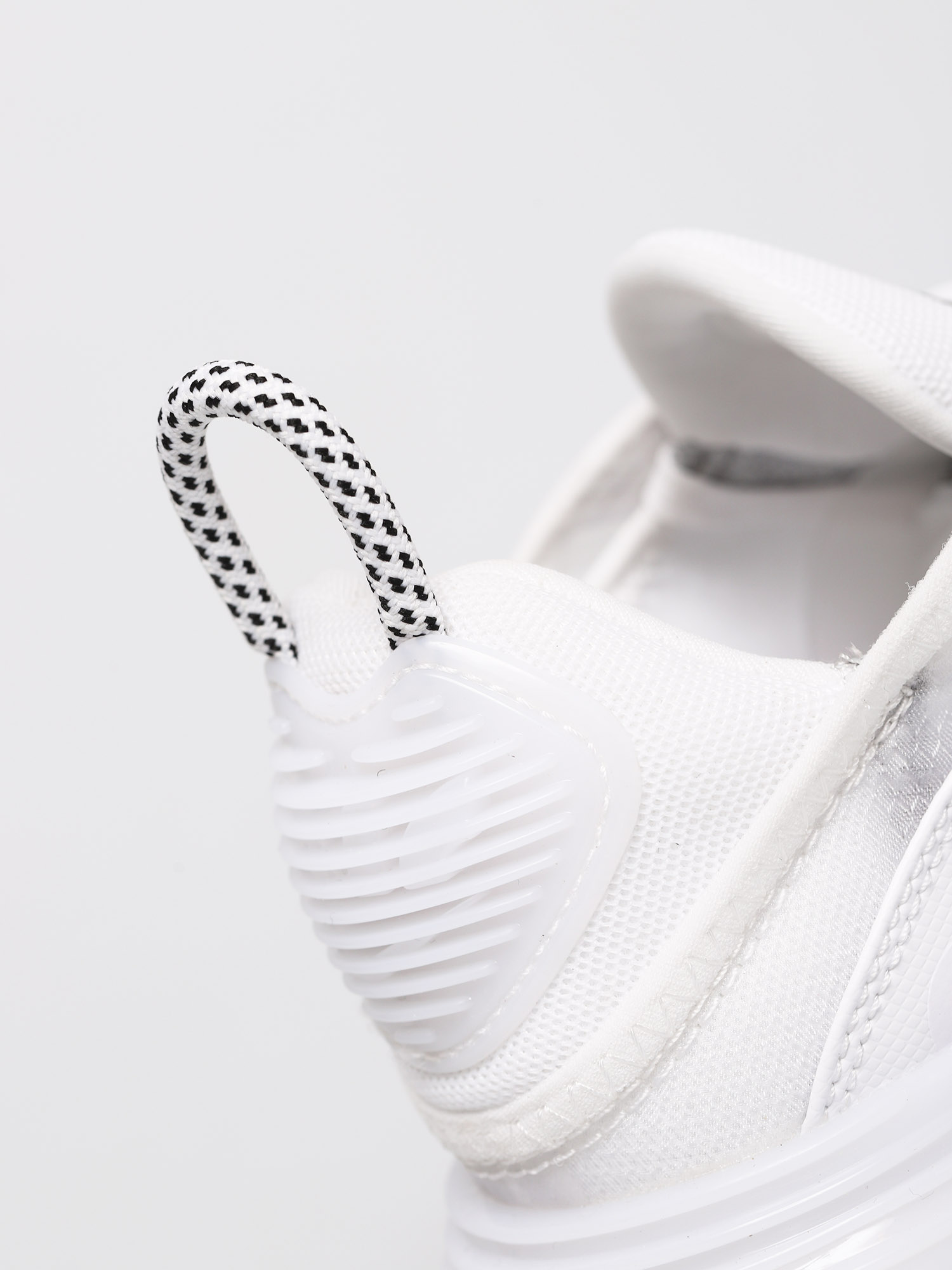 Pantofi Nike Air Max 2090 Wmn (white/black wolf grey)