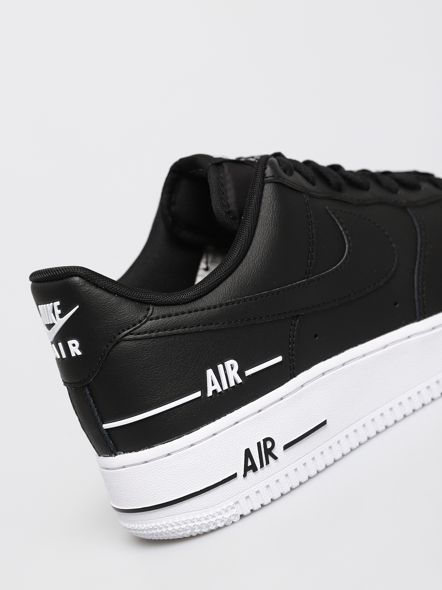 Nike Pantofi Air Force 1 07 (black/black white)