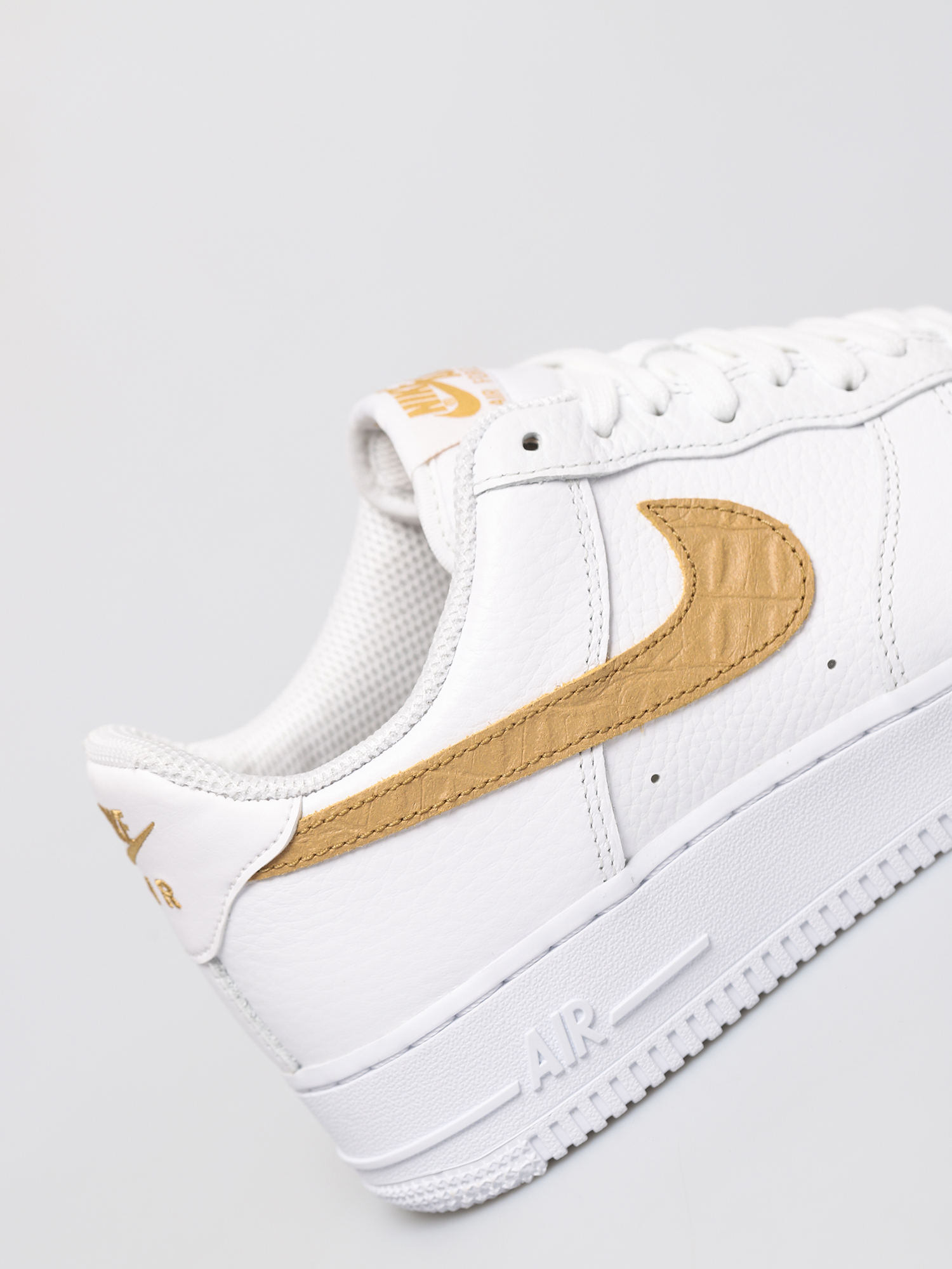 Nike Pantofi Air Force 1 Lv8 (white/club gold white)