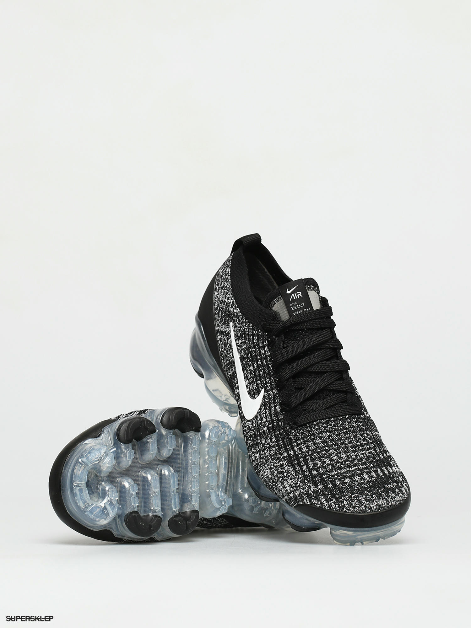 Vapormax black best sale black white