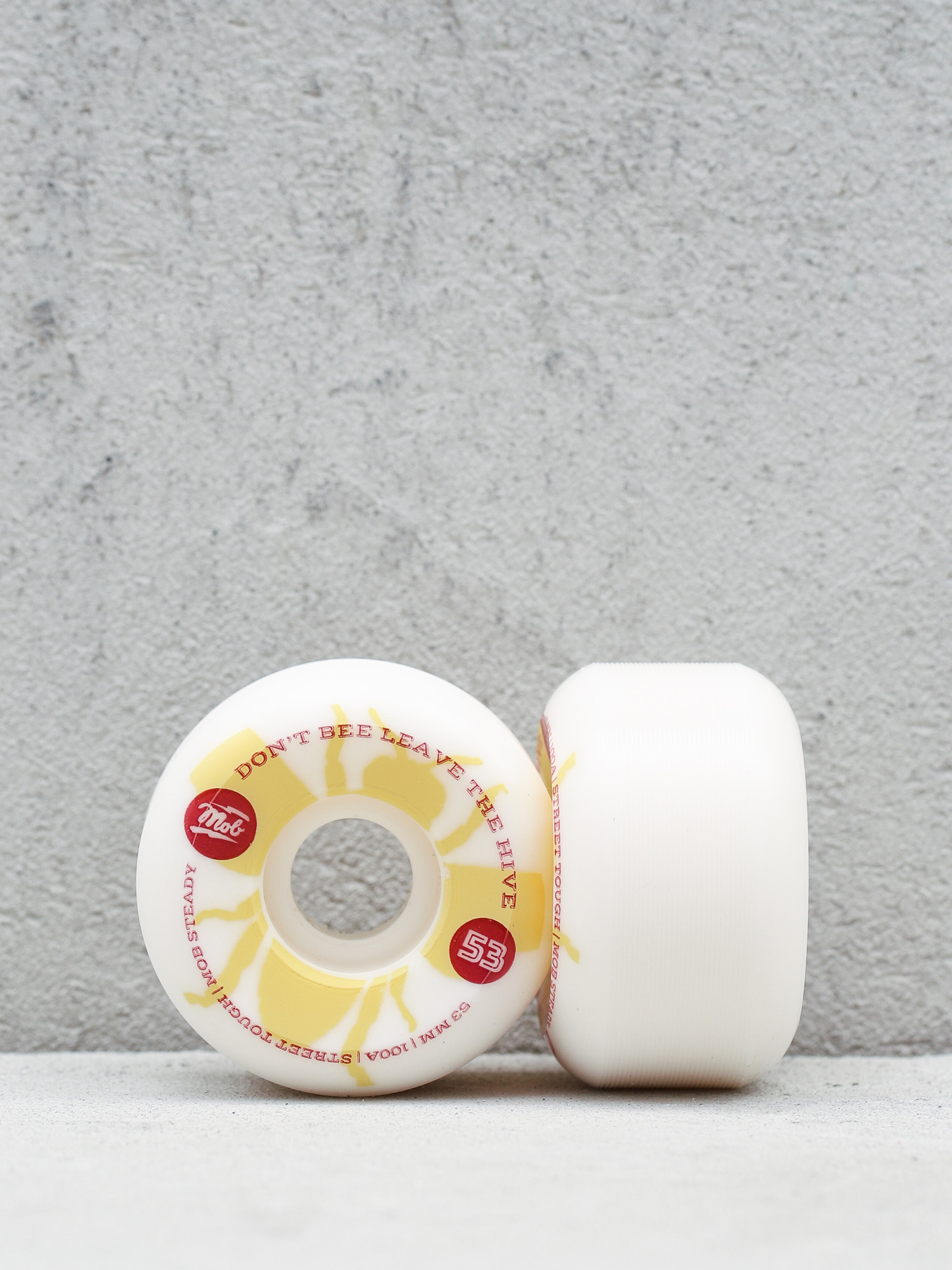 Mob Skateboards Role Hive (white)