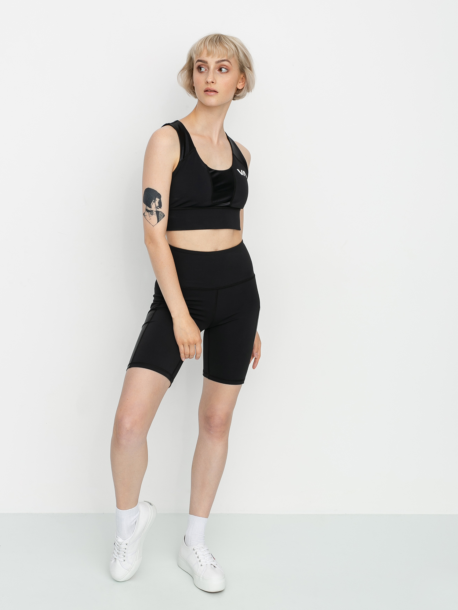 RVCA Sportowe Spodenki sportowe Va Di Short Wmn (black)