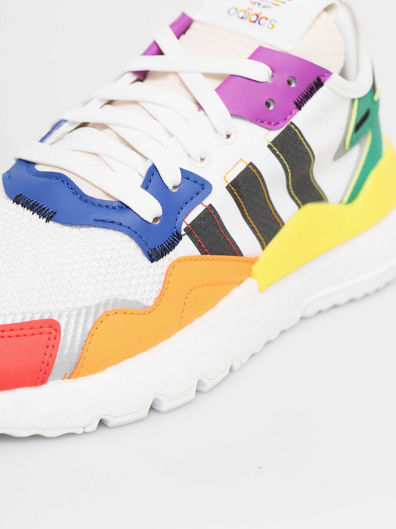 adidas Originals Pantofi Nite Jogger Pride (ftwr white/core black/silver met)