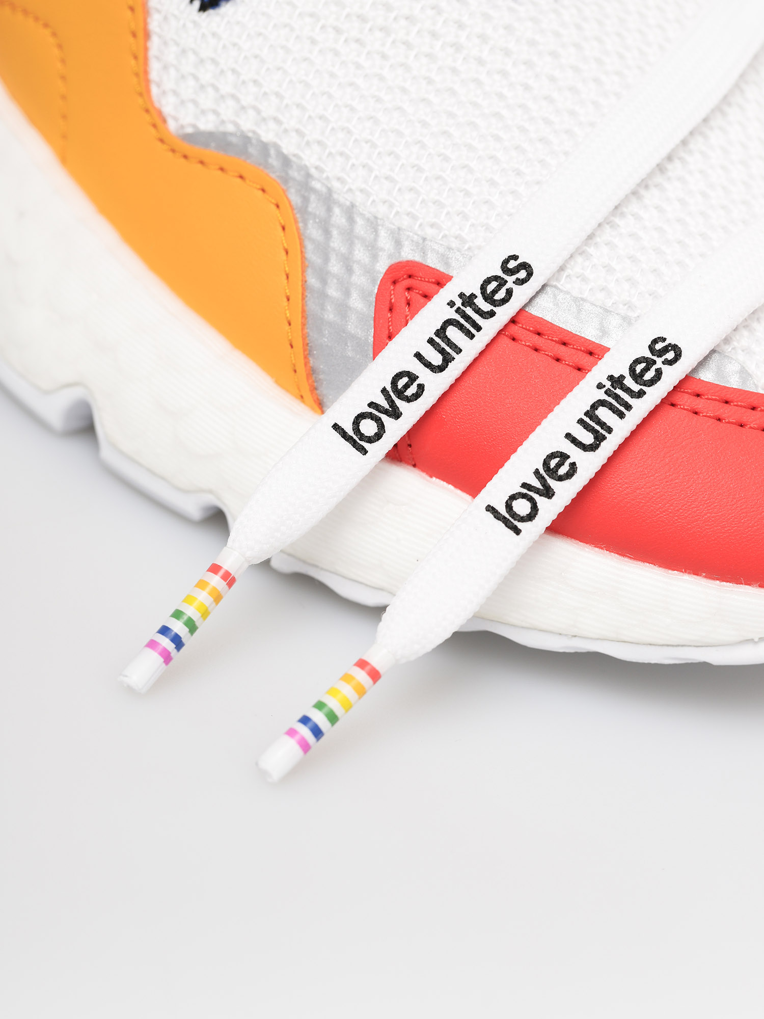 adidas Originals Pantofi Nite Jogger Pride (ftwr white/core black/silver met)