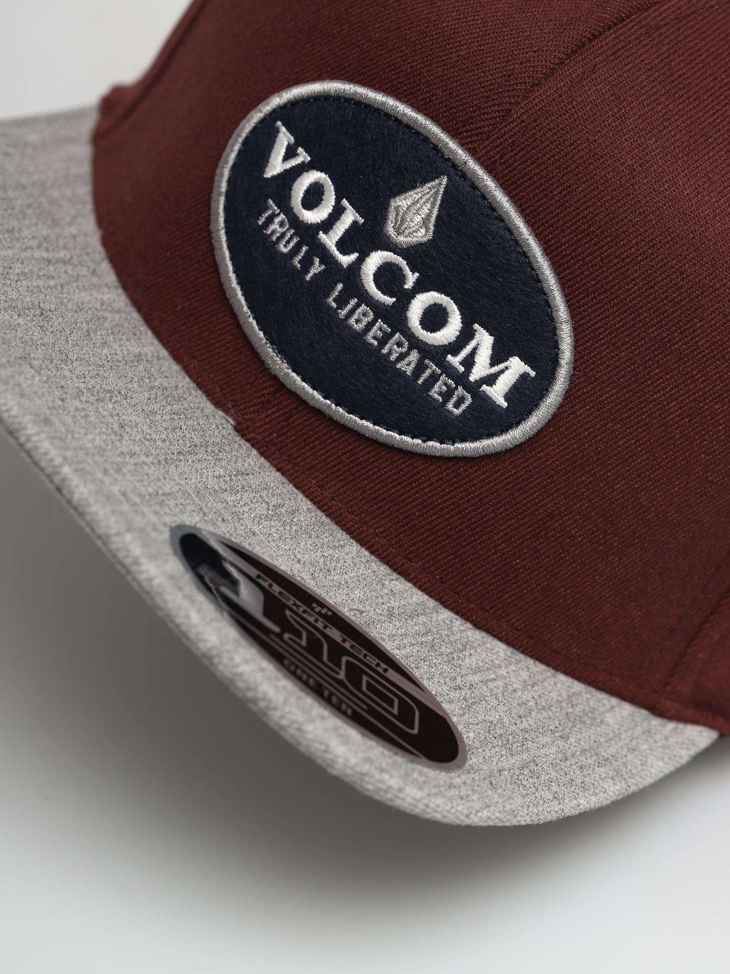 Volcom Șapcă Liberated 110 ZD (port)