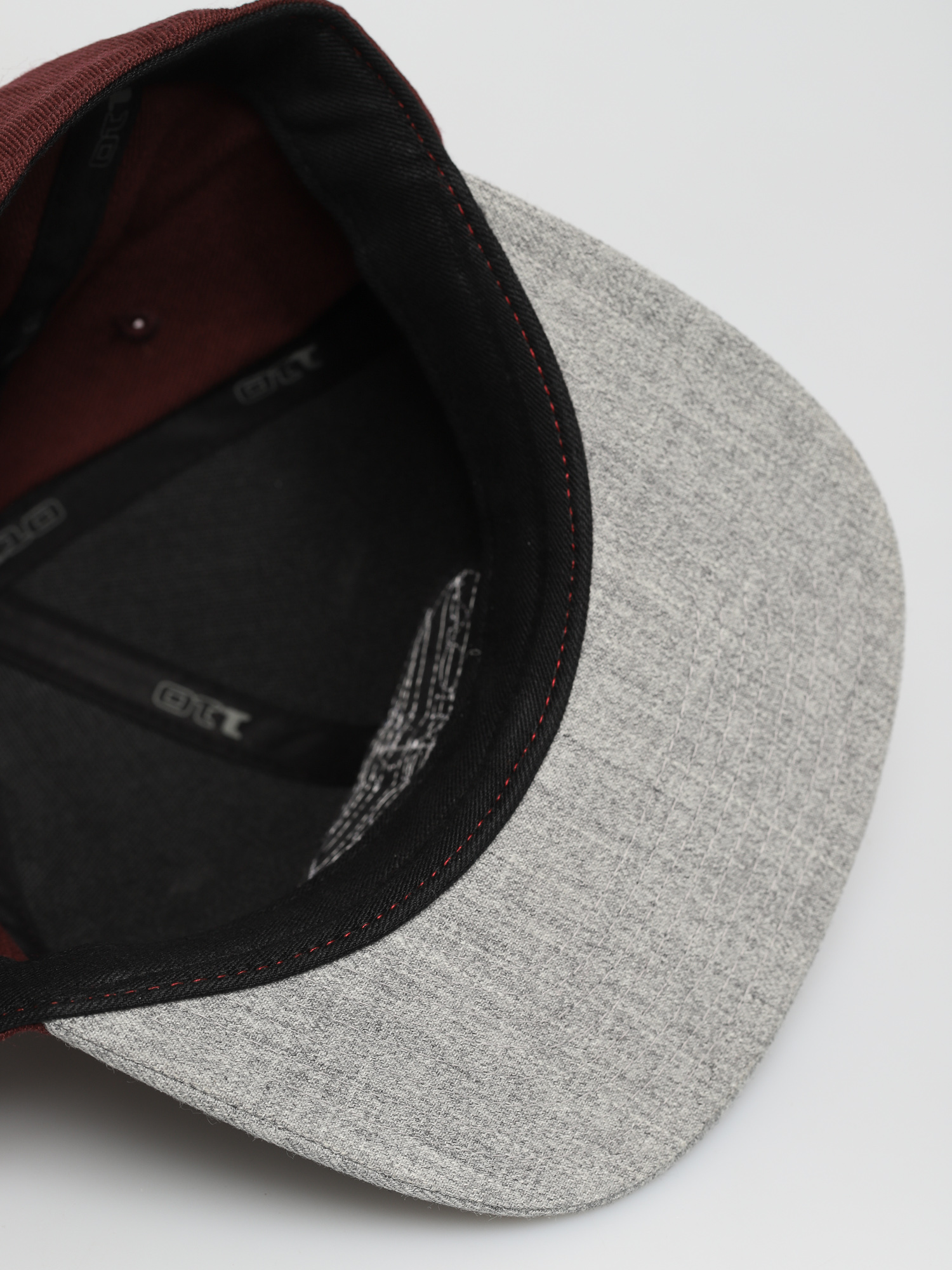 Volcom Șapcă Liberated 110 ZD (port)