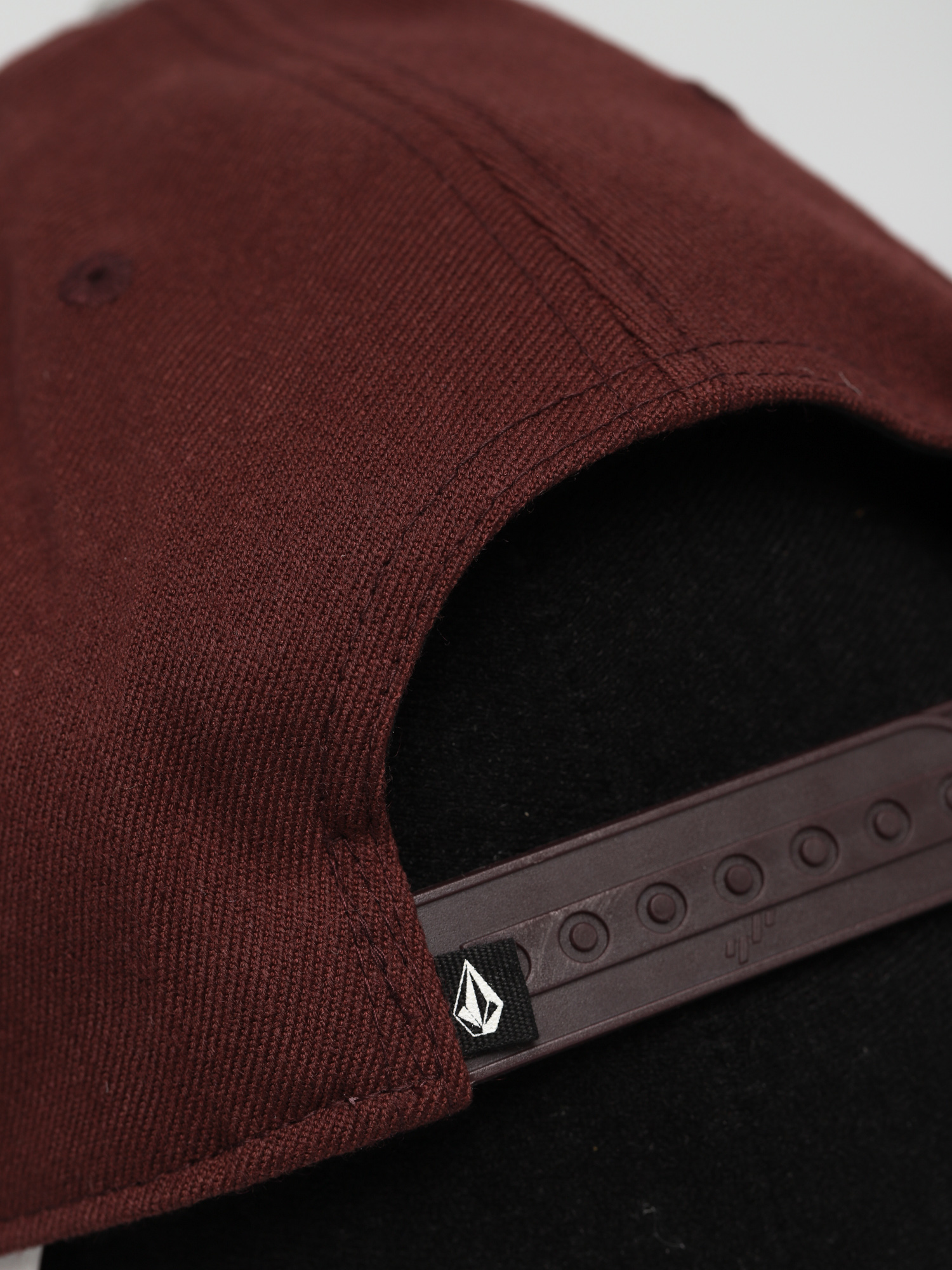 Volcom Șapcă Liberated 110 ZD (port)