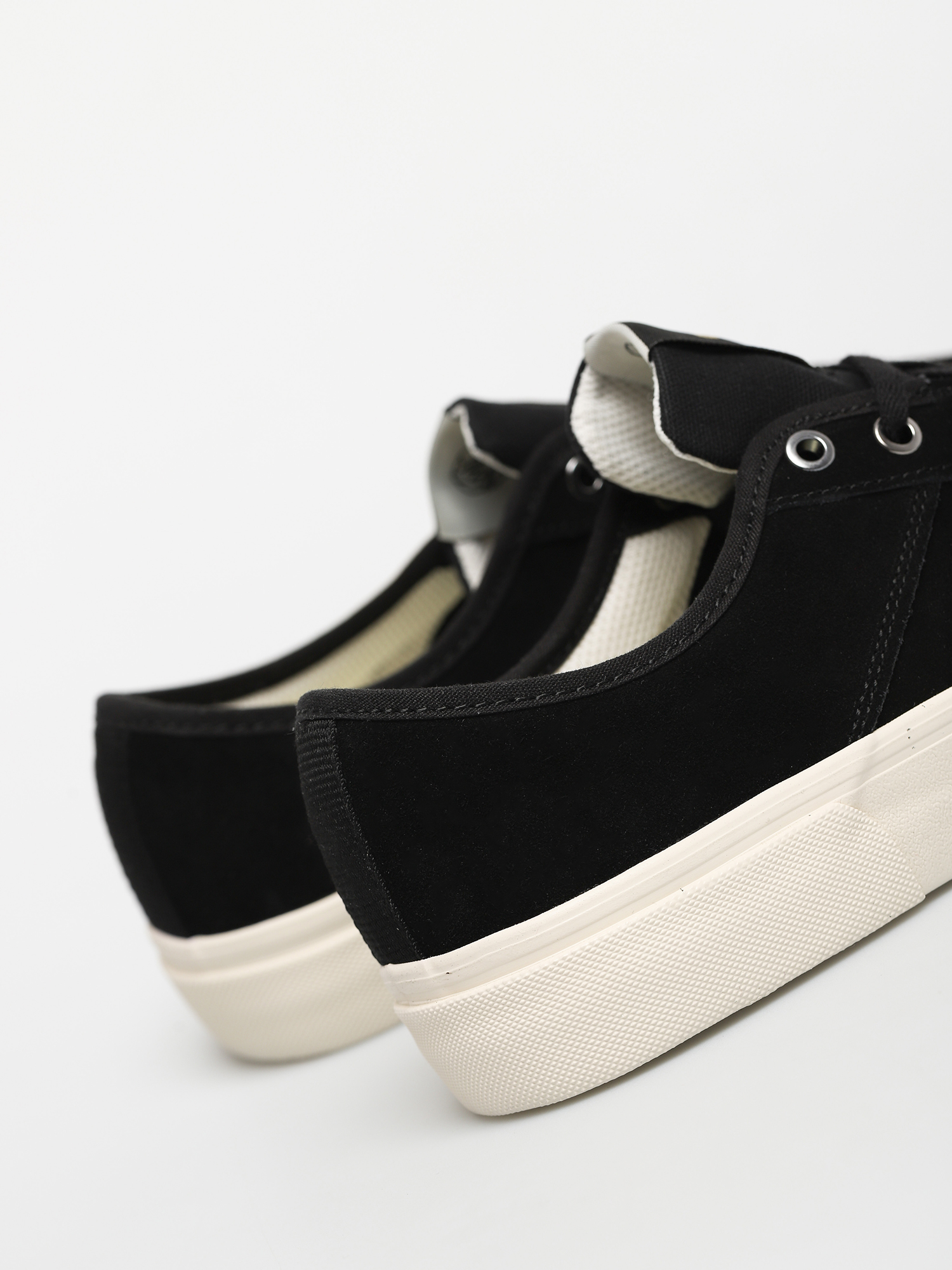 Pantofi Globe Surplus (black/cream/montano)