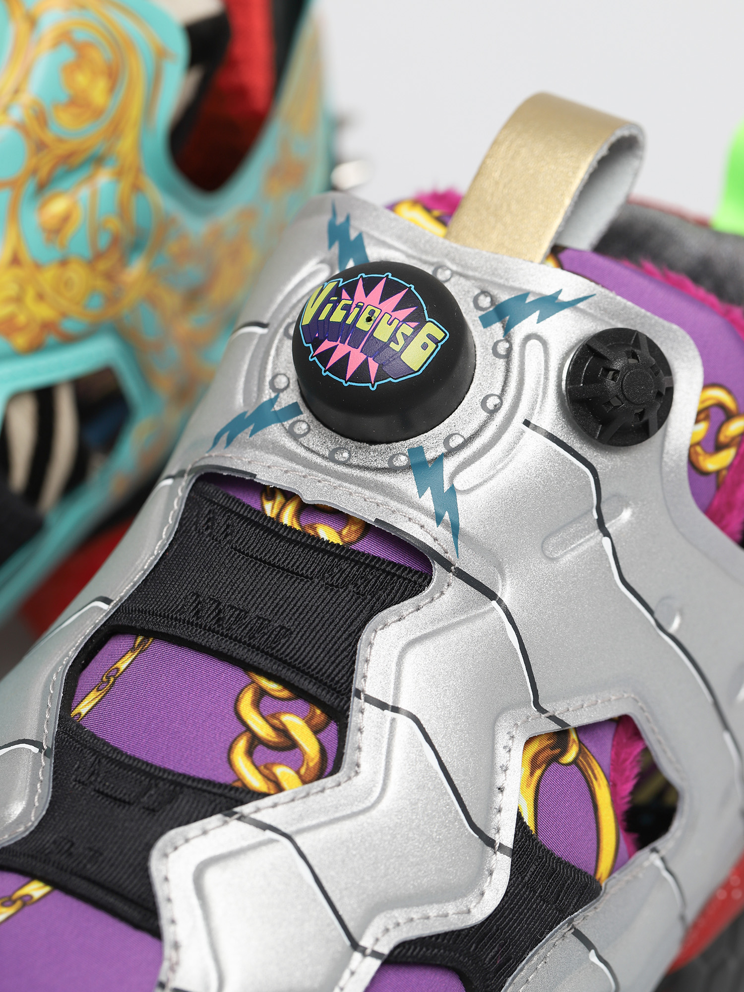 Reebok Pantofi Minion Instapump Fury (black/white/silvmt)