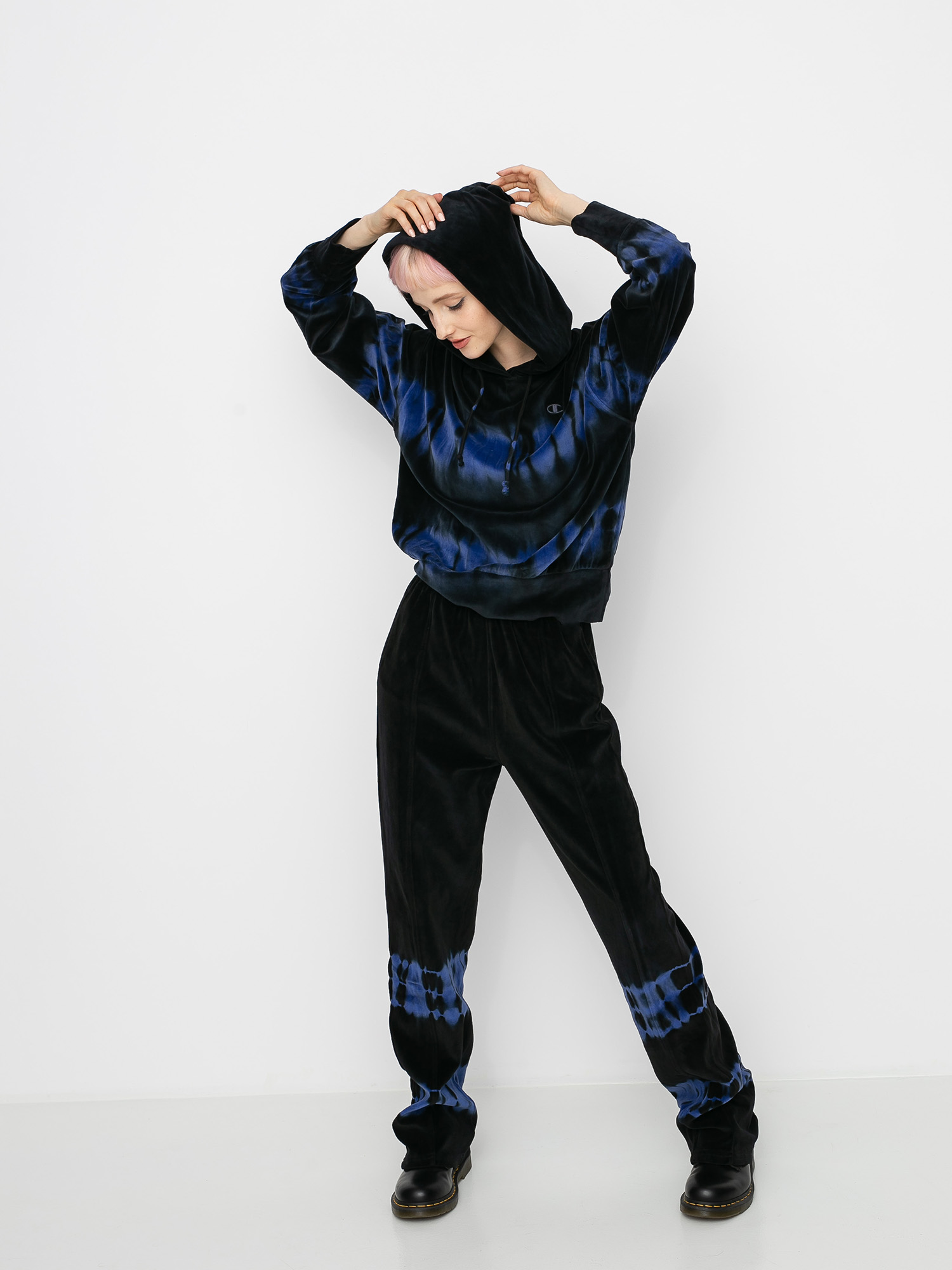 Hanorac cu glugă Champion Sweatshirt HD 113632 Wmn (night/bkk)