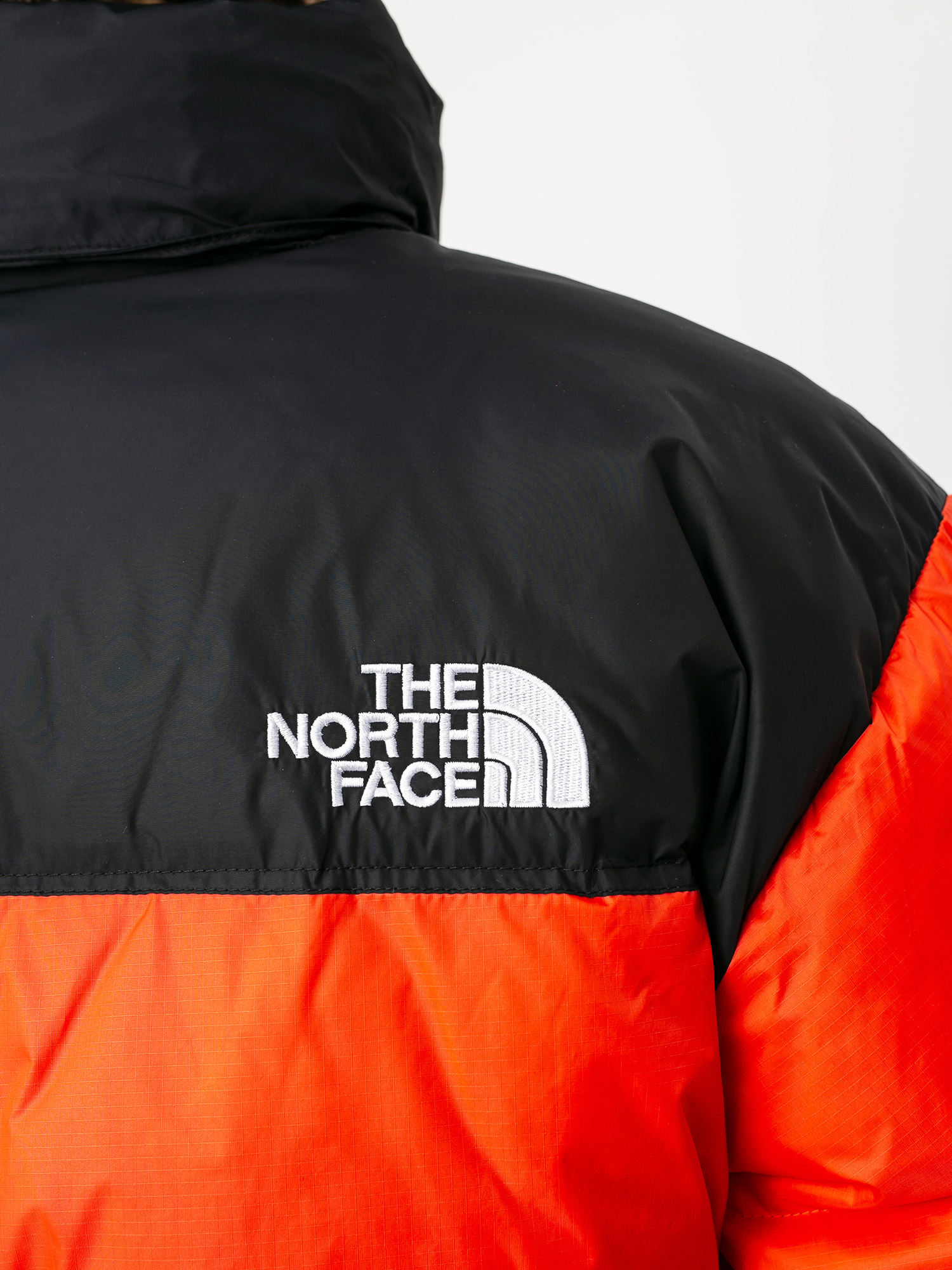 Geacă The North Face 1996 Retro Nuptse (flare)