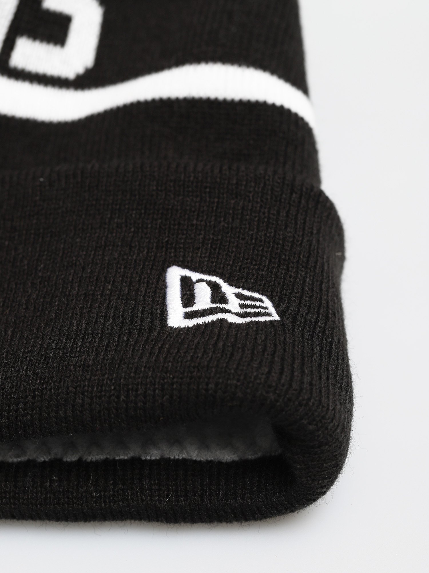 New Era Căciulă Team Jake Bobble Los Angeles Lakers Cuff Knit (black)