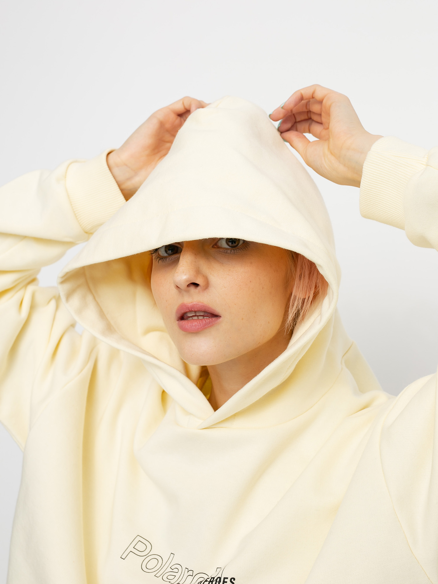 Hanorac cu glugă Local Heroes X Polaroid Ribbon Heart Cropped HD Wmn (cream)