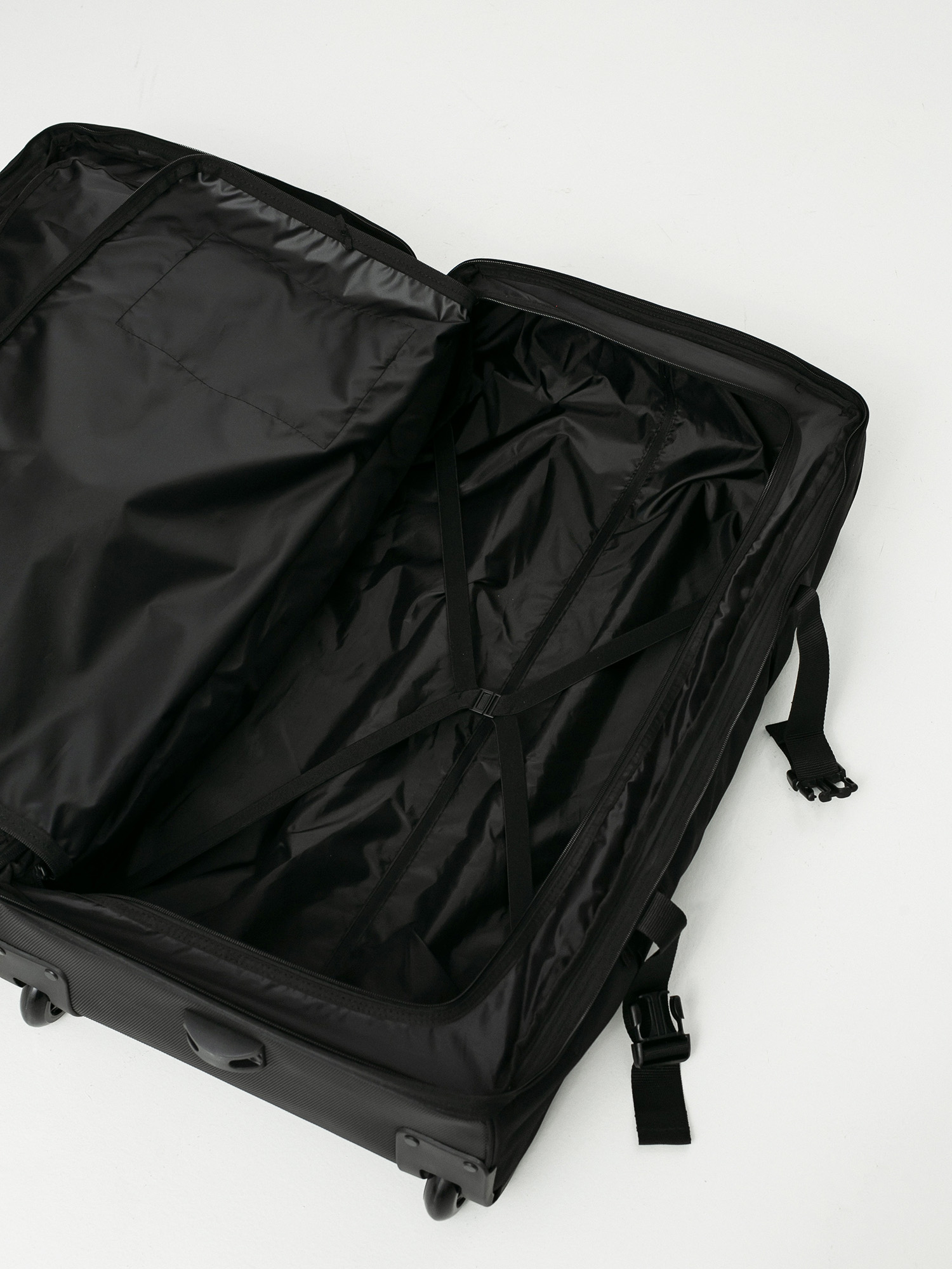 Geamantan Eastpak Tranverz L (black)