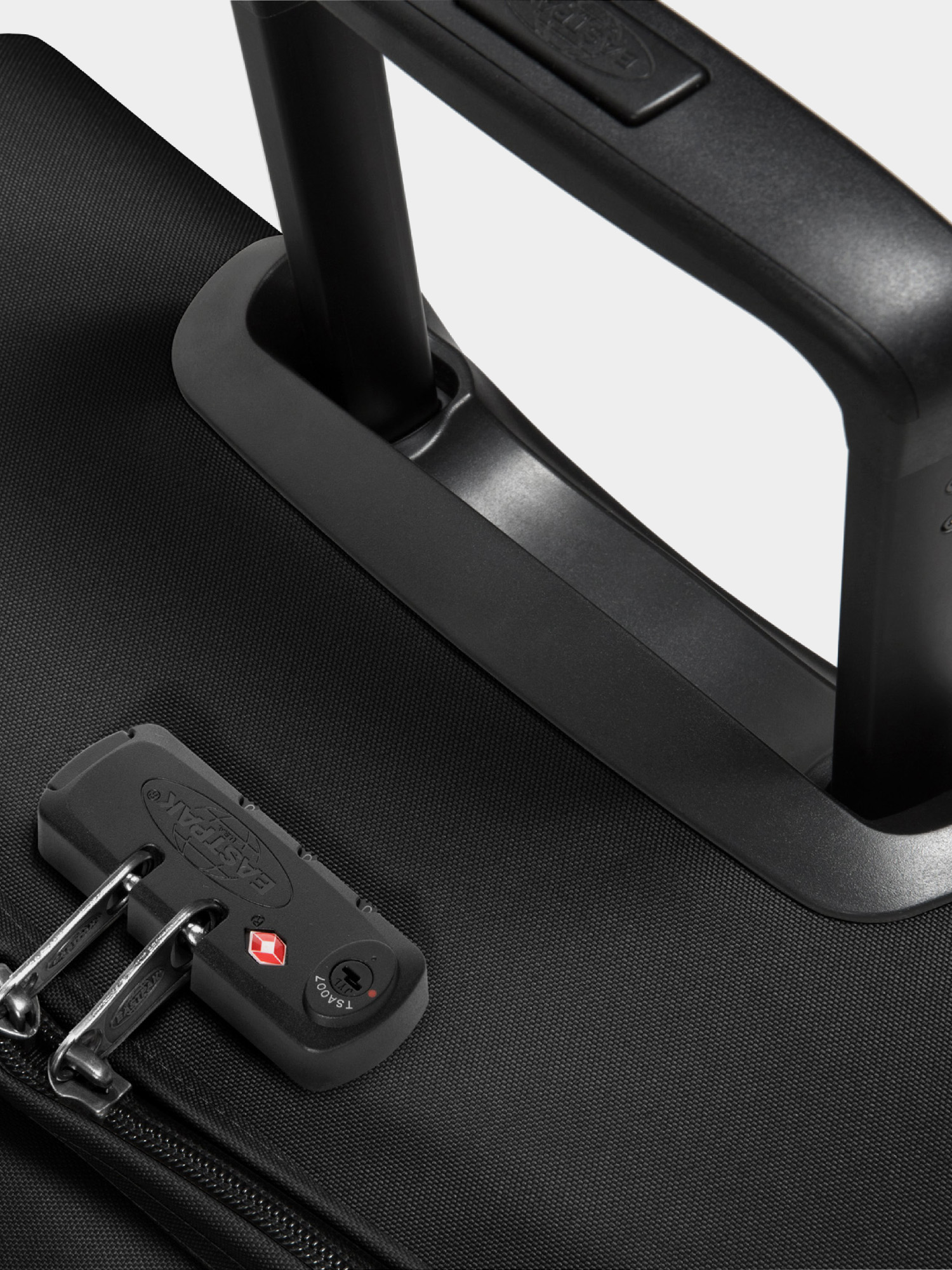 Geamantan Eastpak Tranverz M (black)