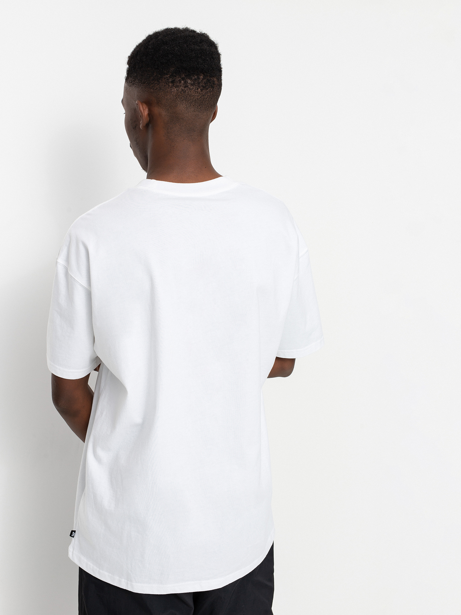 Tricou Nike SB Left Chest Script (white/black)