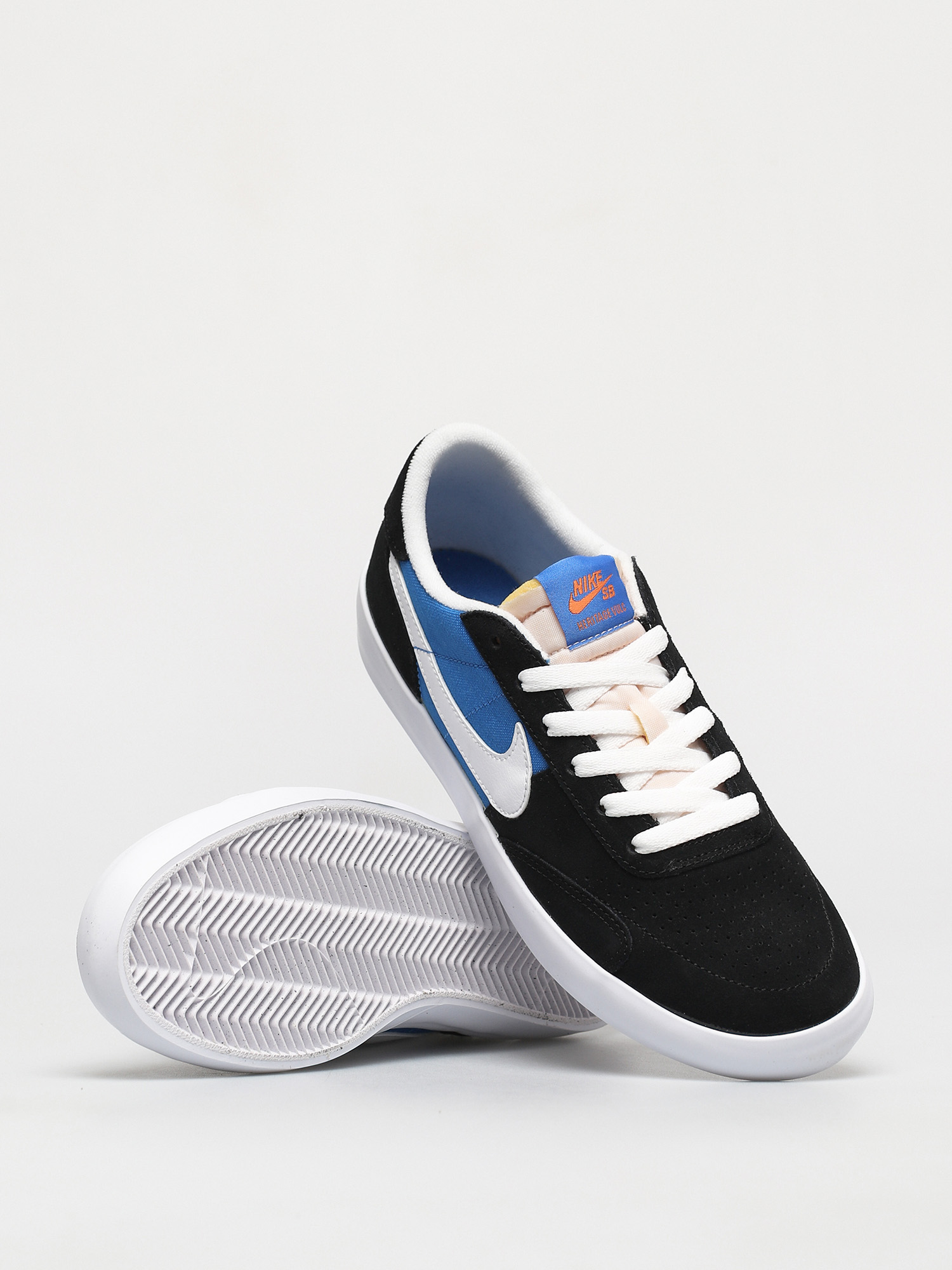 Pantofi Nike SB Heritage Vulc (black/white signal blue safety orange)