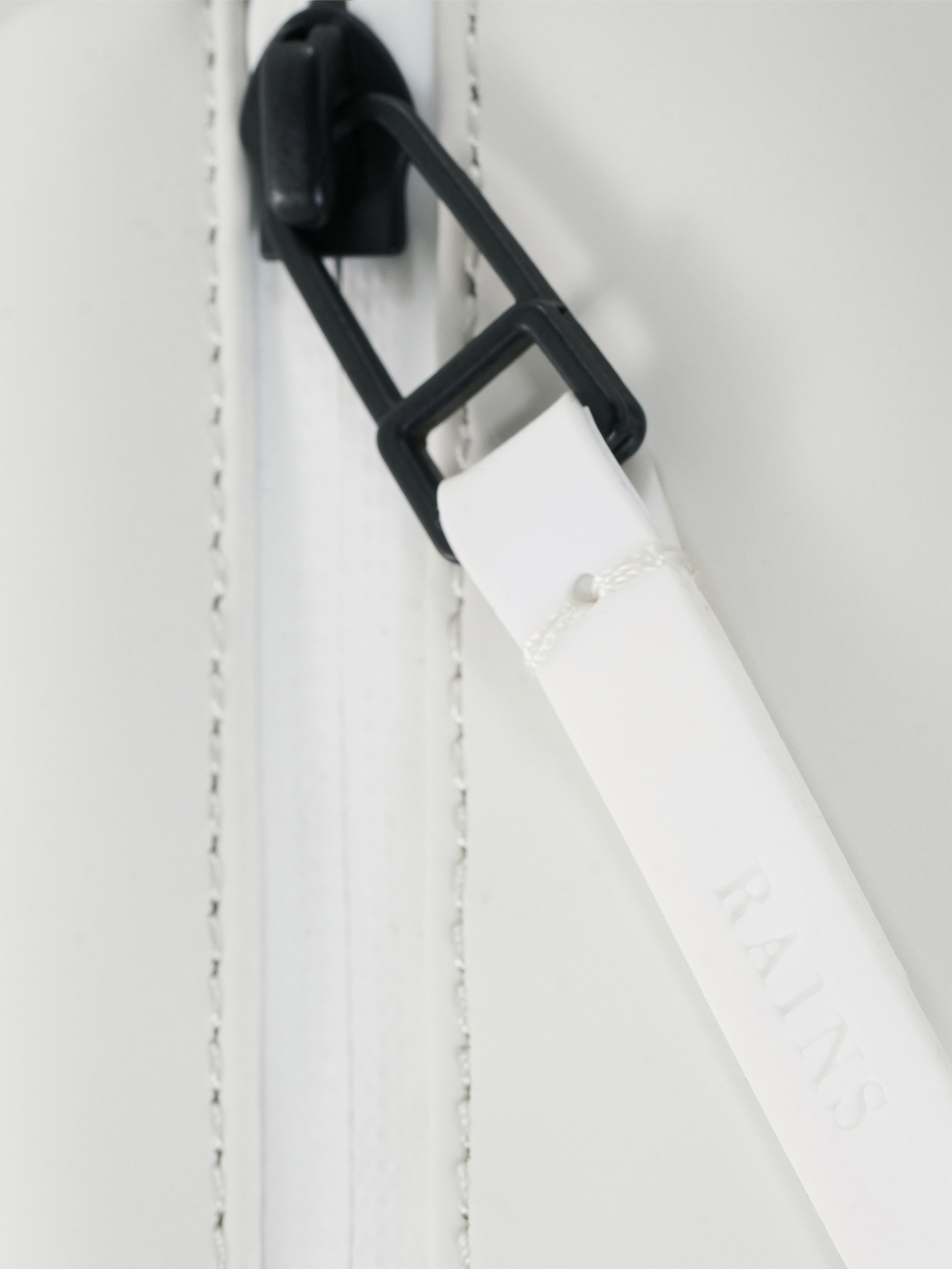 Borsetă de brâu Rains Bum Bag Mini (off white)