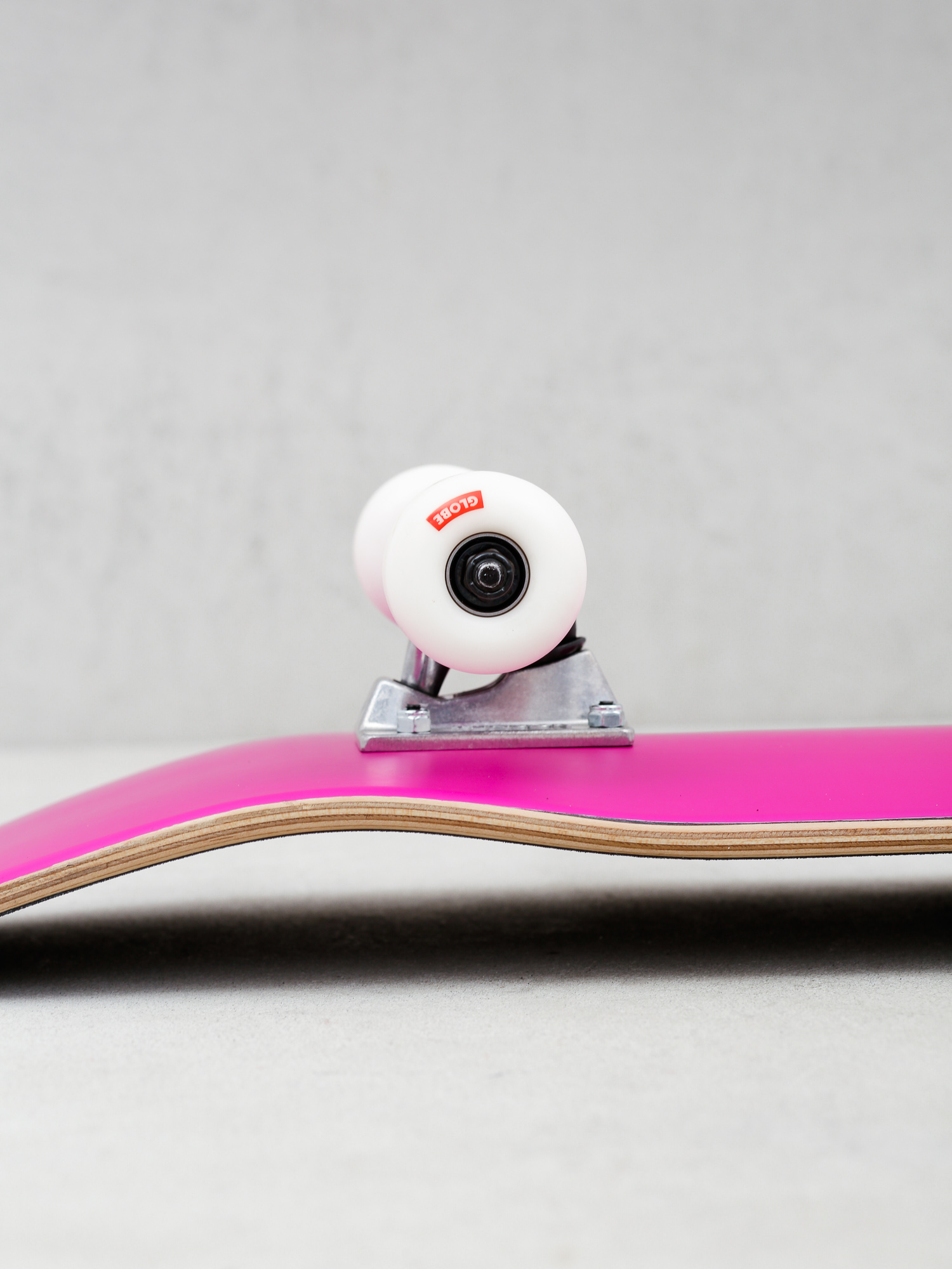 Globe Skateboard Goodstock (neon purple)