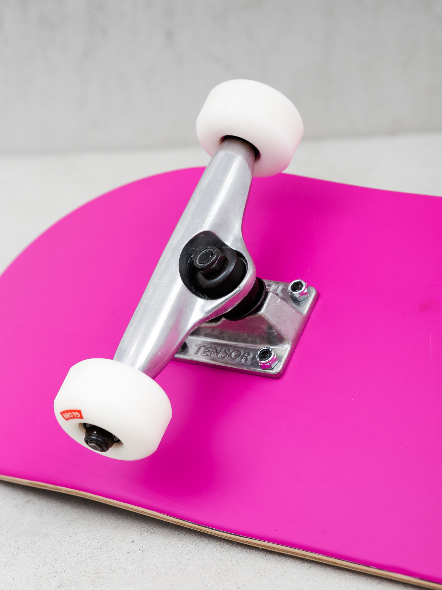 Globe Skateboard Goodstock (neon purple)