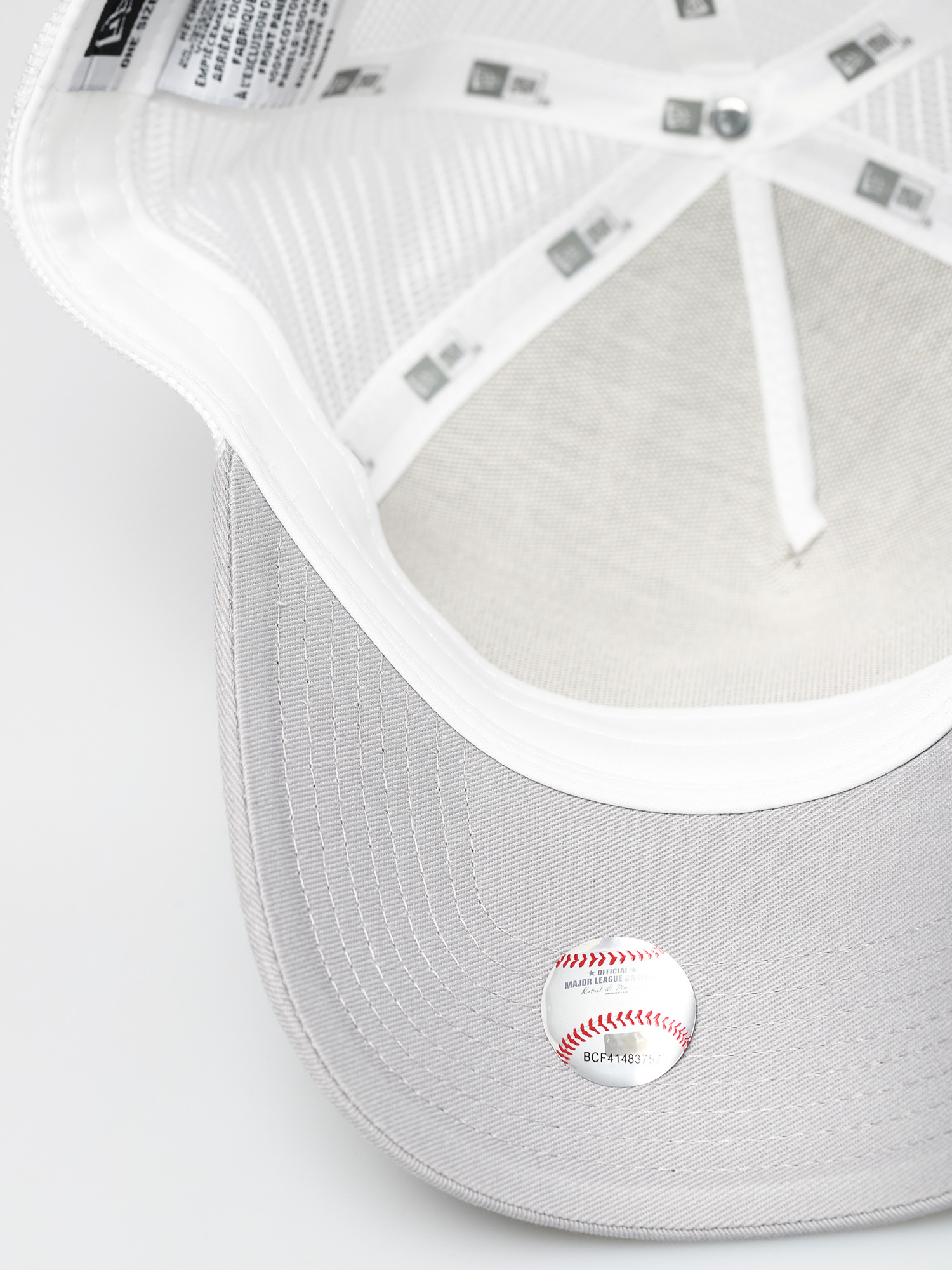 New Era Șapcă Clean Trucker New York Yankees ZD (grey)