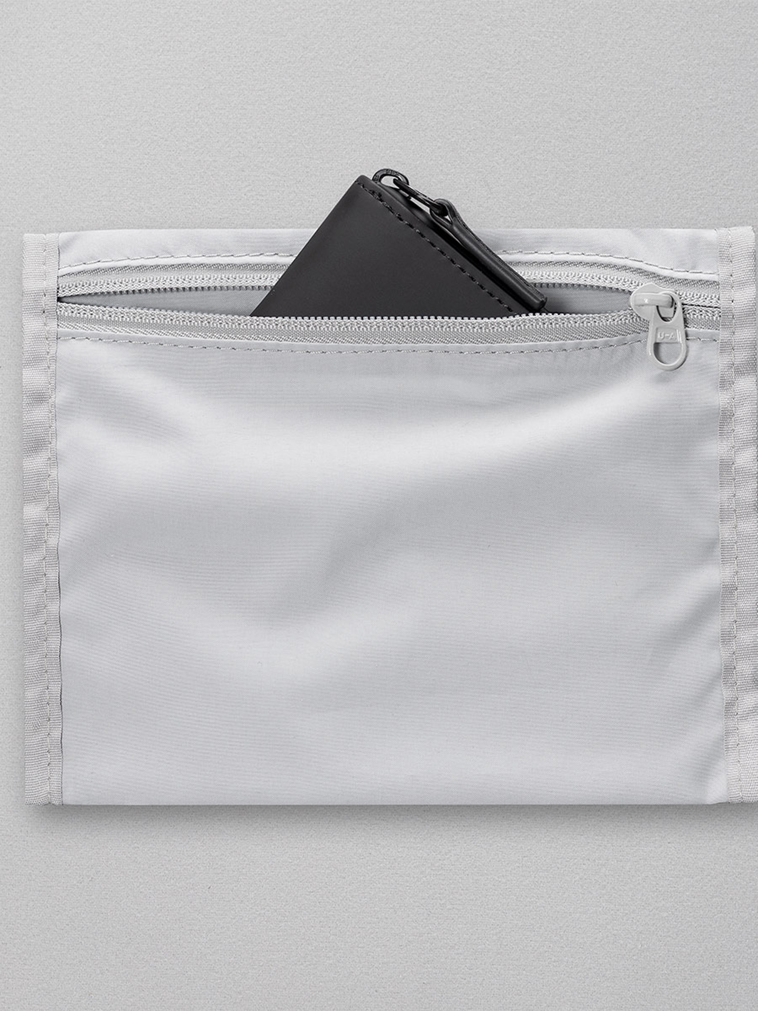 Poșetă Ucon Acrobatics Eliza Lotus (black)