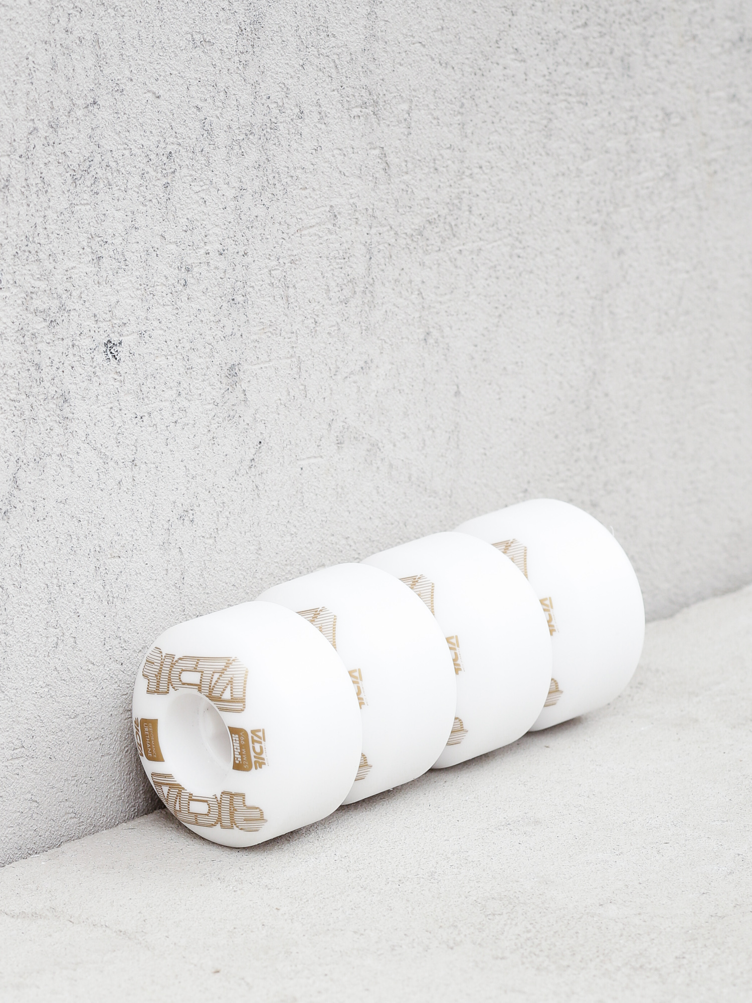 Role Ricta Framework Sparx (white/gold)