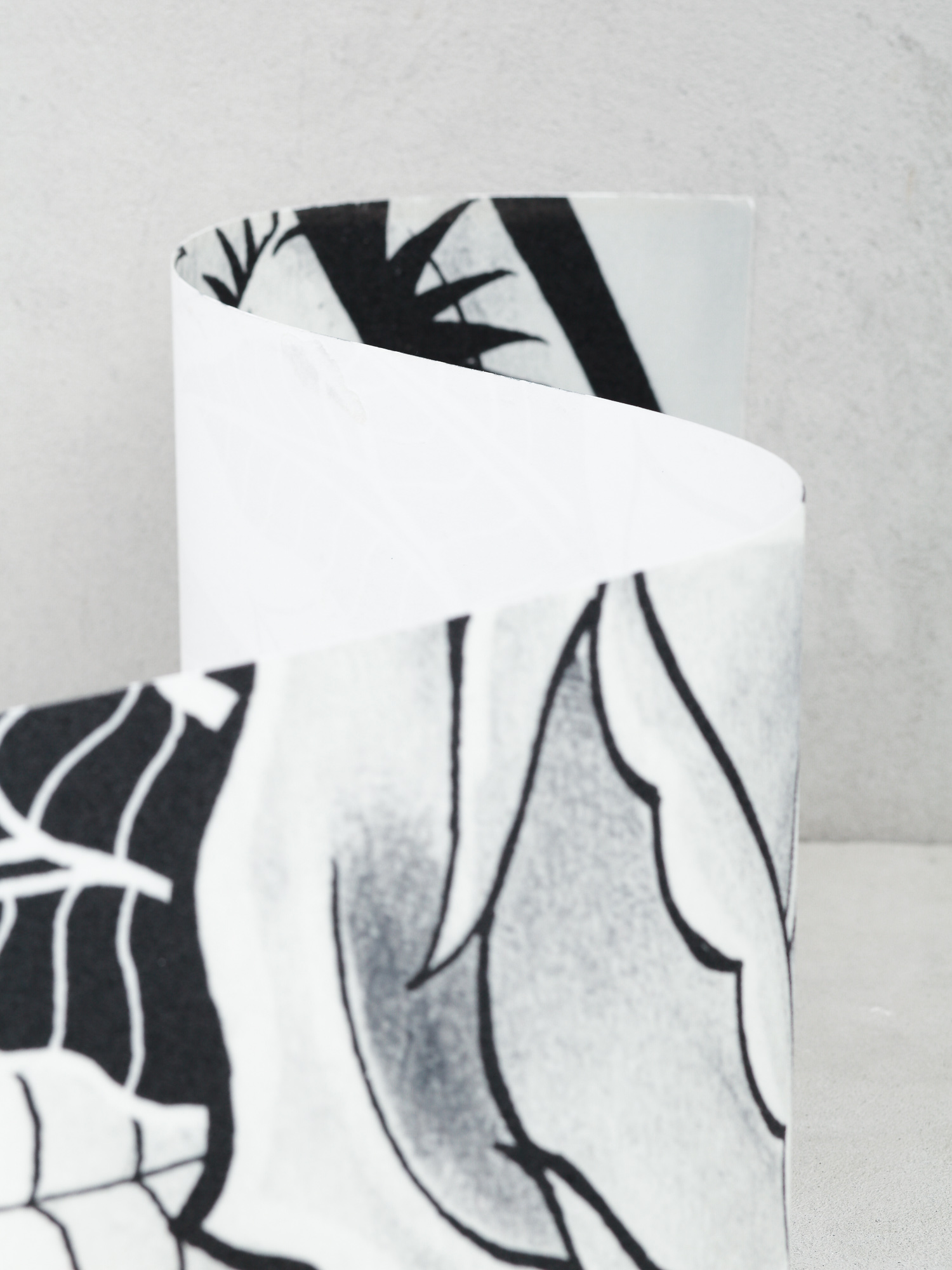 Hard Luck Grip Sad Girl (white/black)