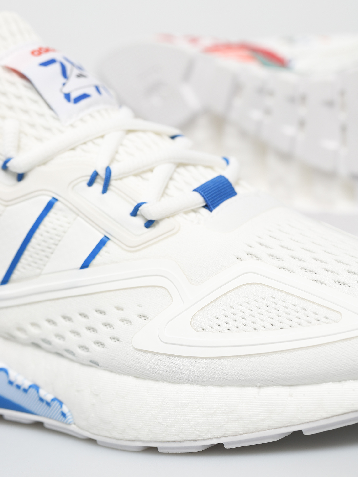 adidas Originals Pantofi Zx 2K Boost (ftwwht/blue/orange)