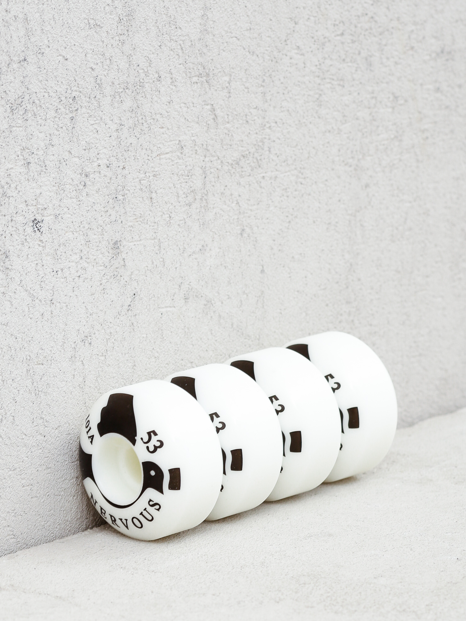 Role Nervous Icon Flat (white)