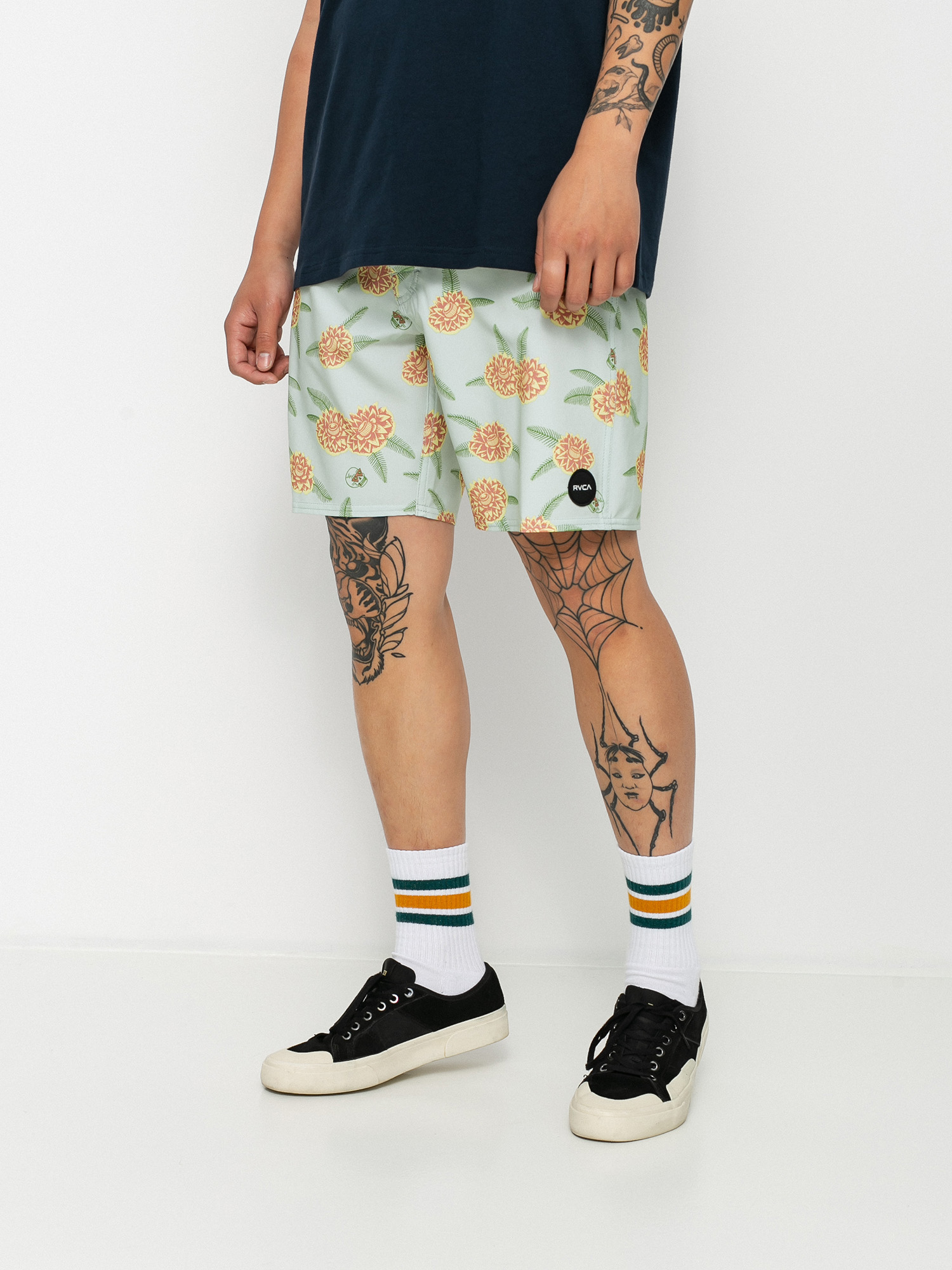 Șort pentru plajă RVCA Luke P Floral Trunk (green tea)