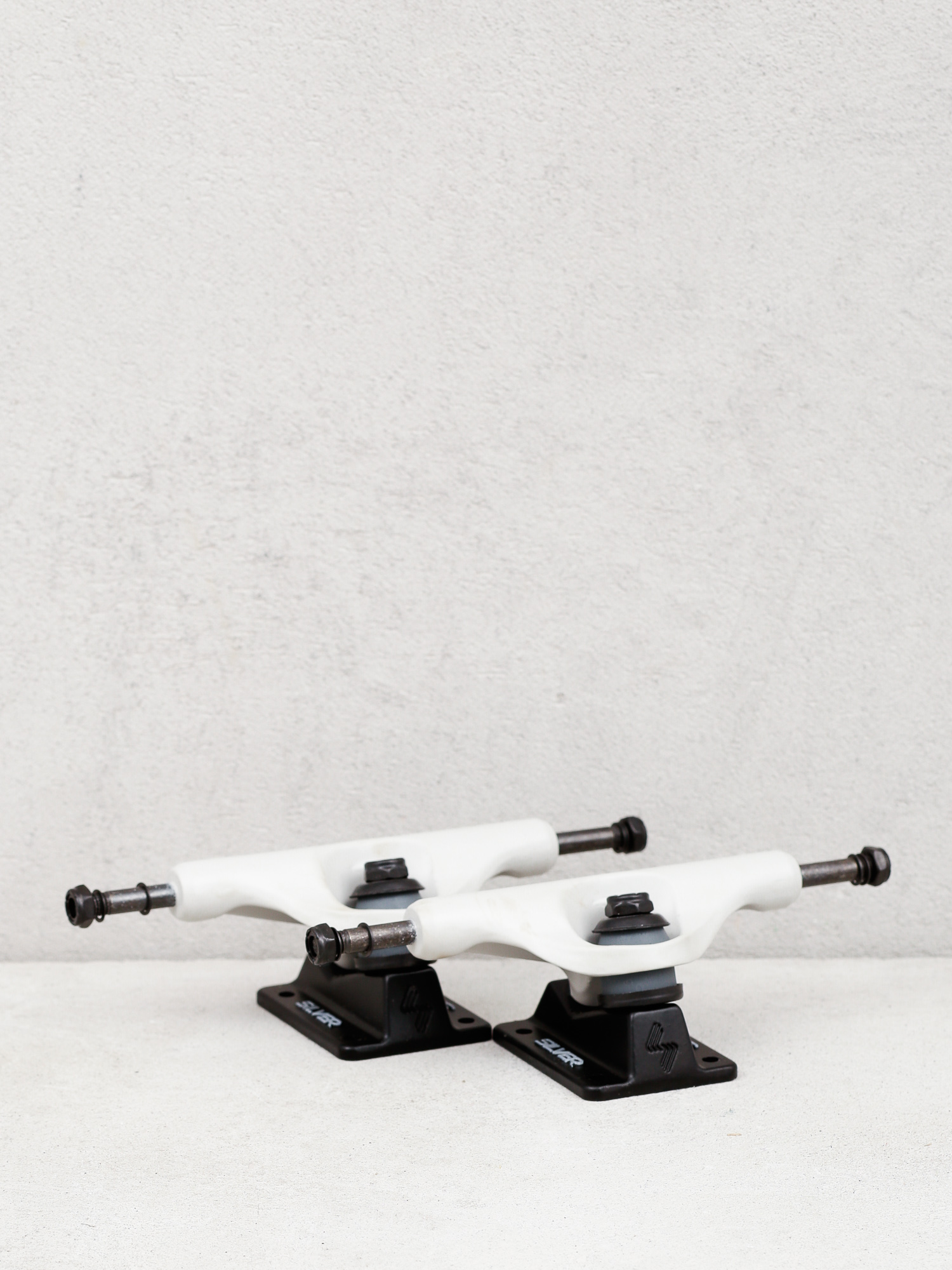 Axe Silver M Class Hollow Yoshi Tanenbaum (white/black)