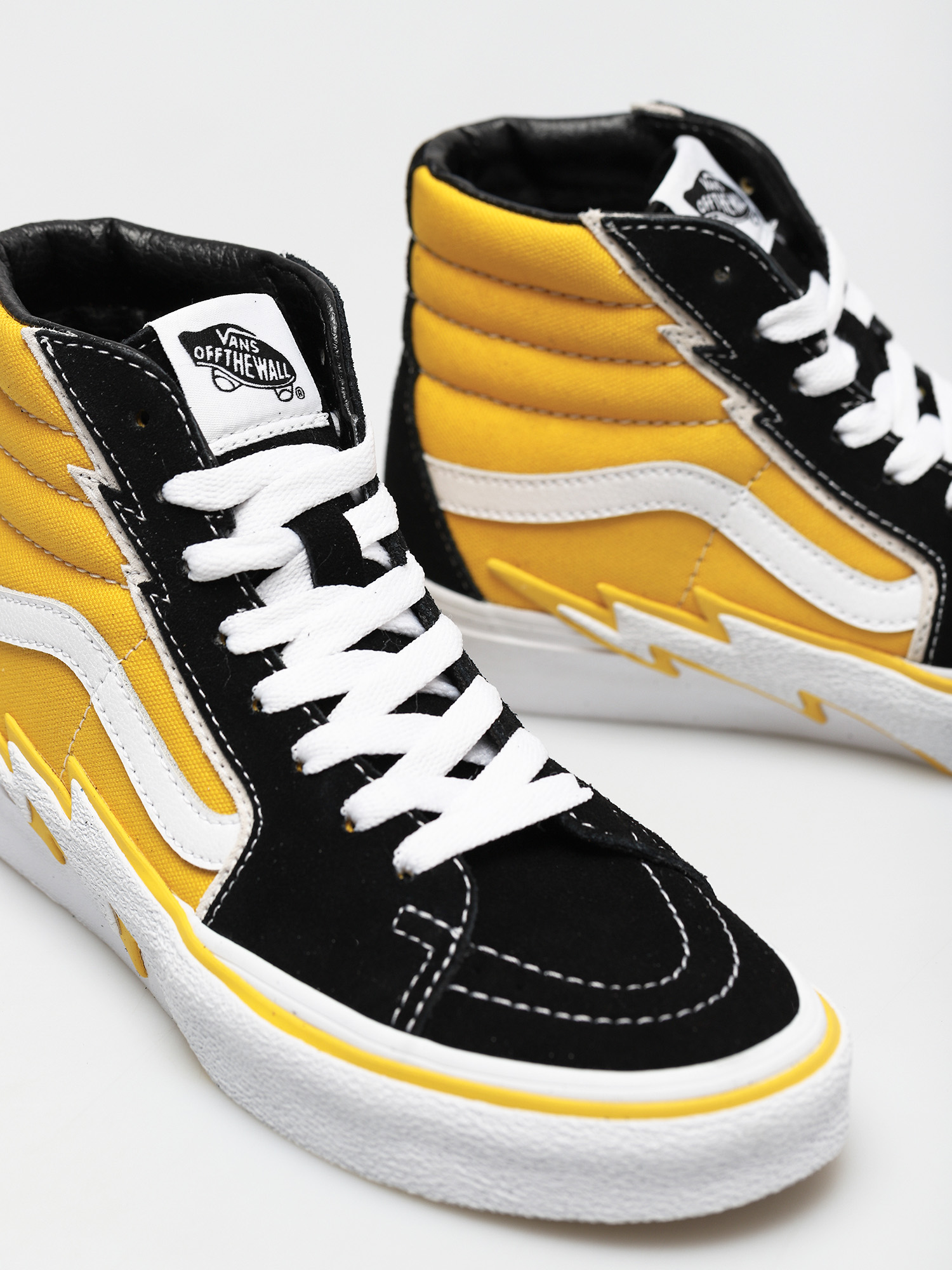 Pantofi Vans Sk8 Hi Bolt (freesia/true white)