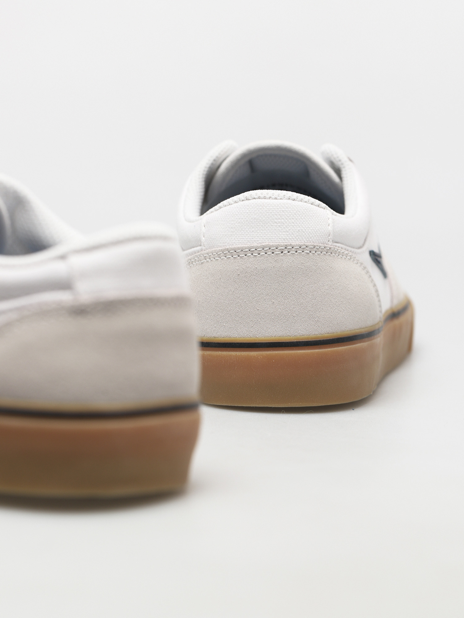 Pantofi Nike SB Chron 2 (white/obsidian white gum light brown)