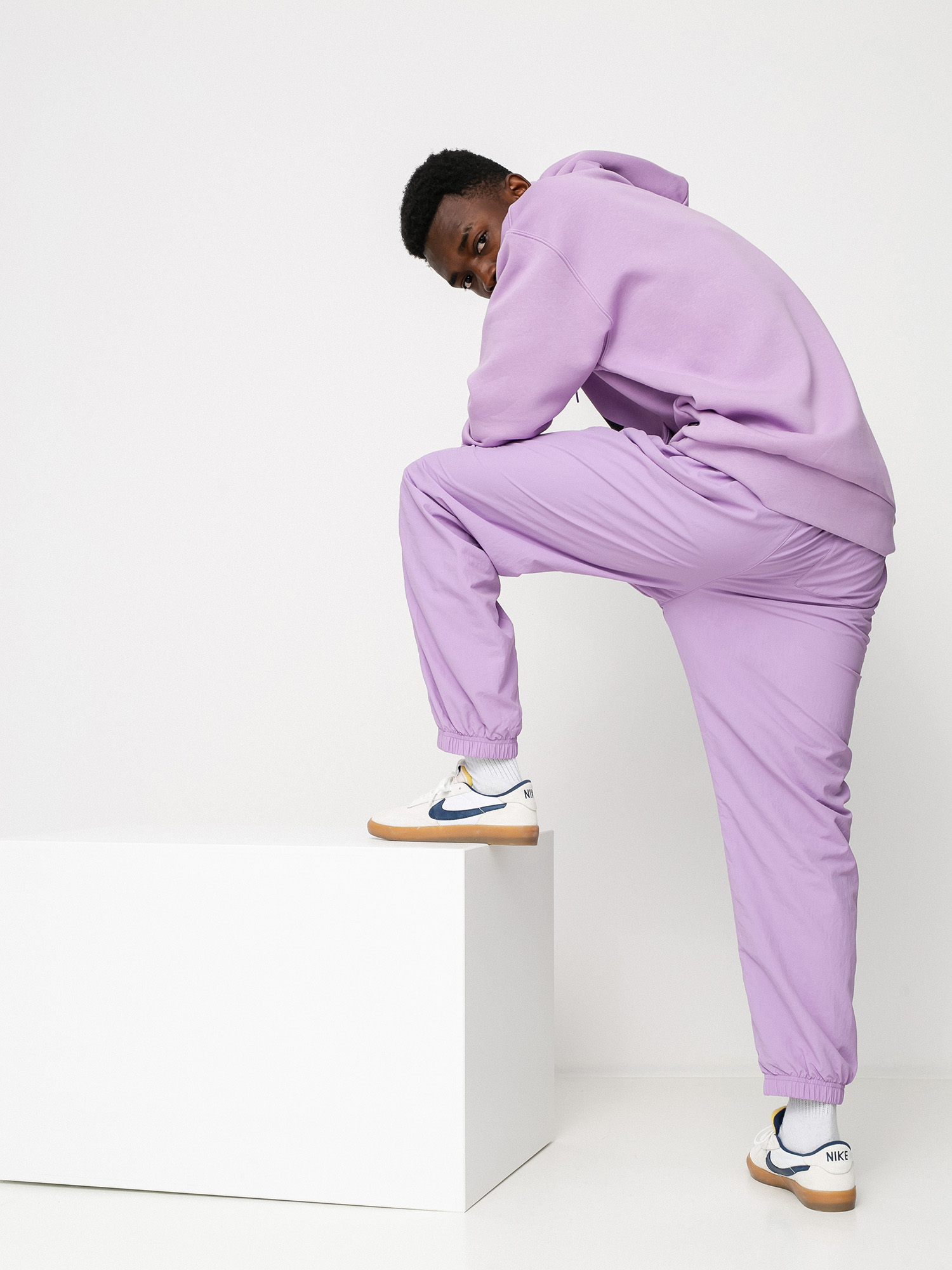 Pantaloni Nike SB Track (violet star/dark wine)