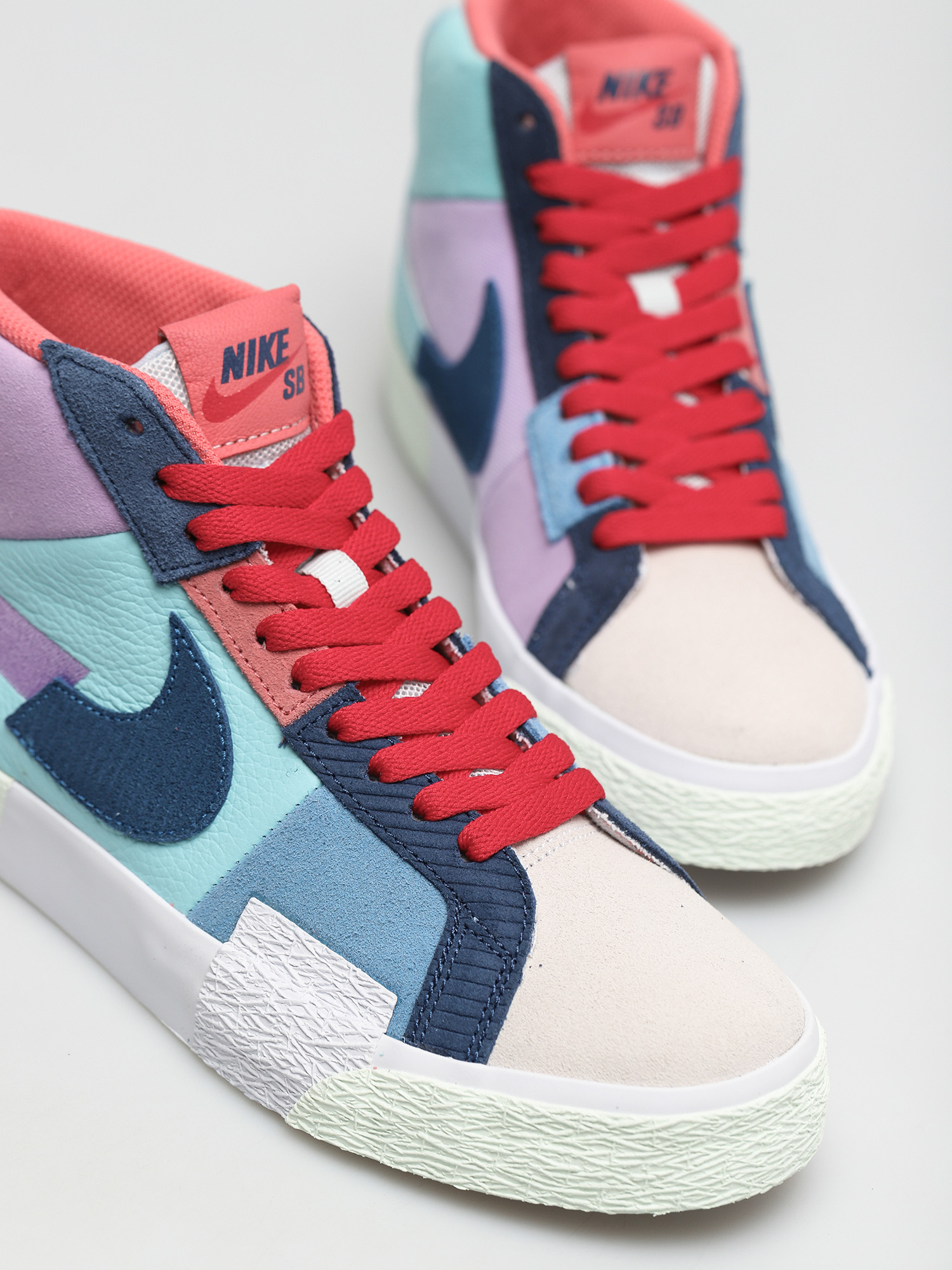 Pantofi Nike SB Zoom Blazer Mid Premium (lilac/court blue copa dutch blue)