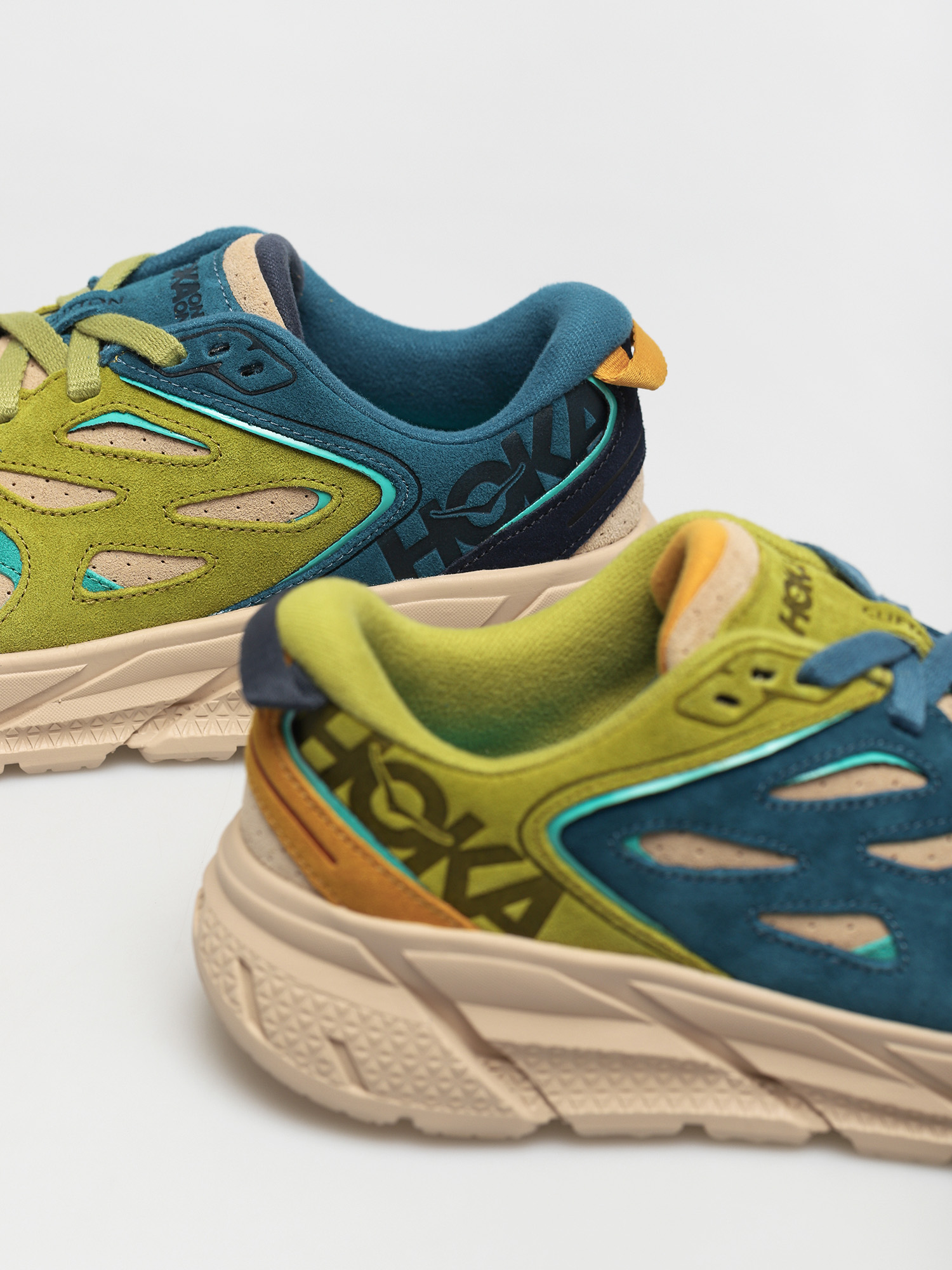 Pantofi Hoka One One Clifton L Suede - multicolor (multi/shifting