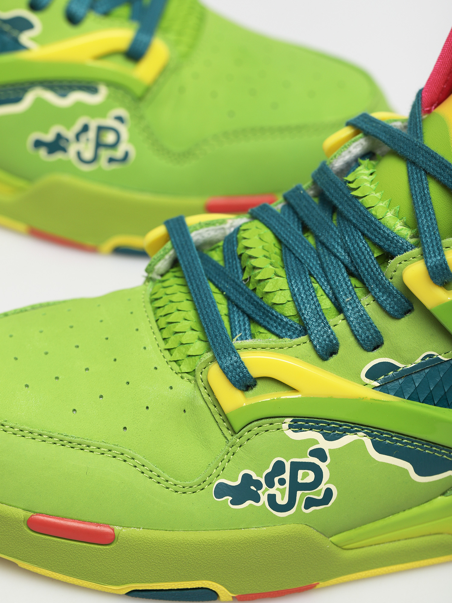 Pantofi Reebok X Jurassic Park Pump Omni Zone II (ultim/hertea/stiyel)