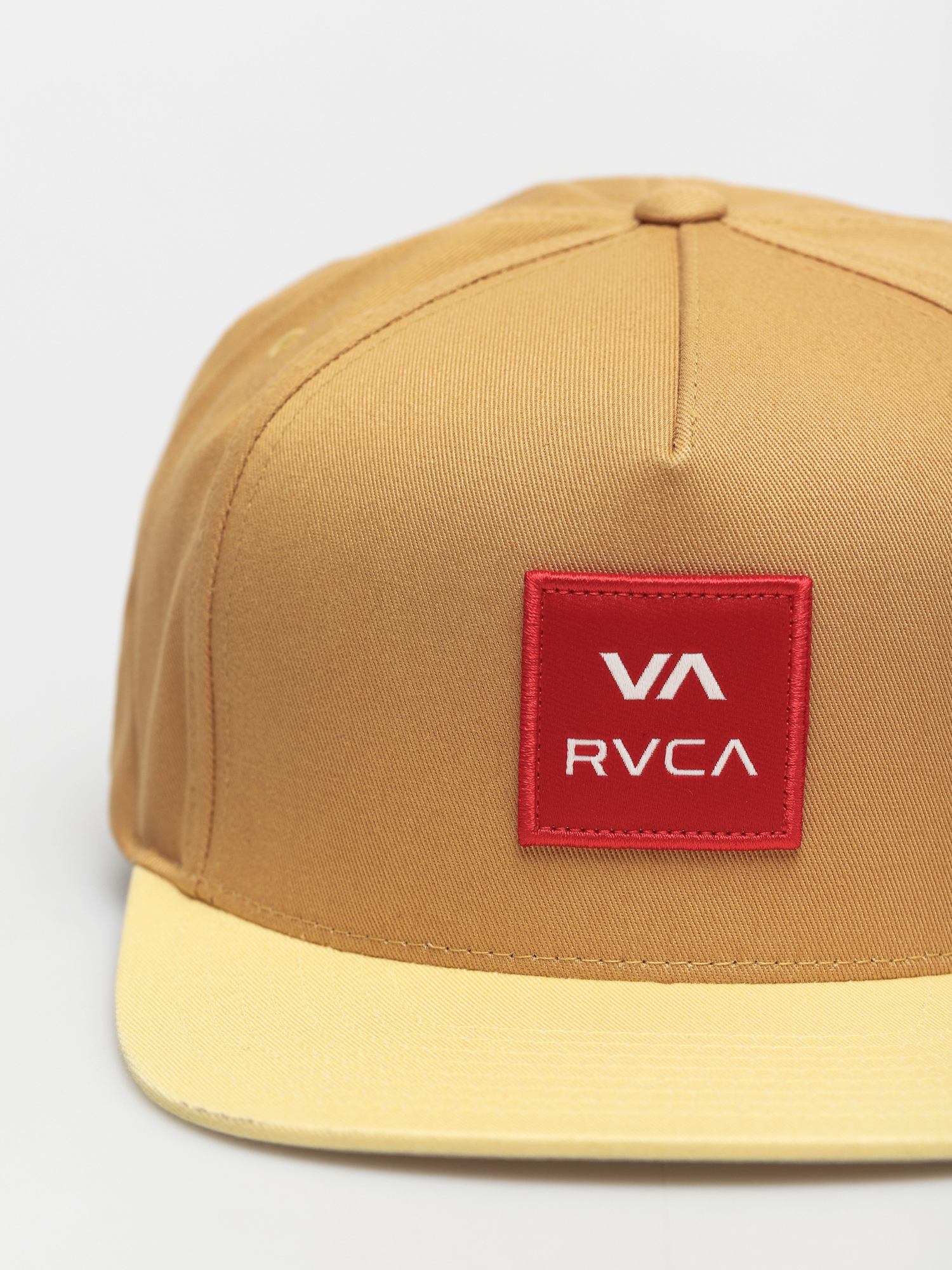 Șapcă RVCA Square Snapback (golden rod)