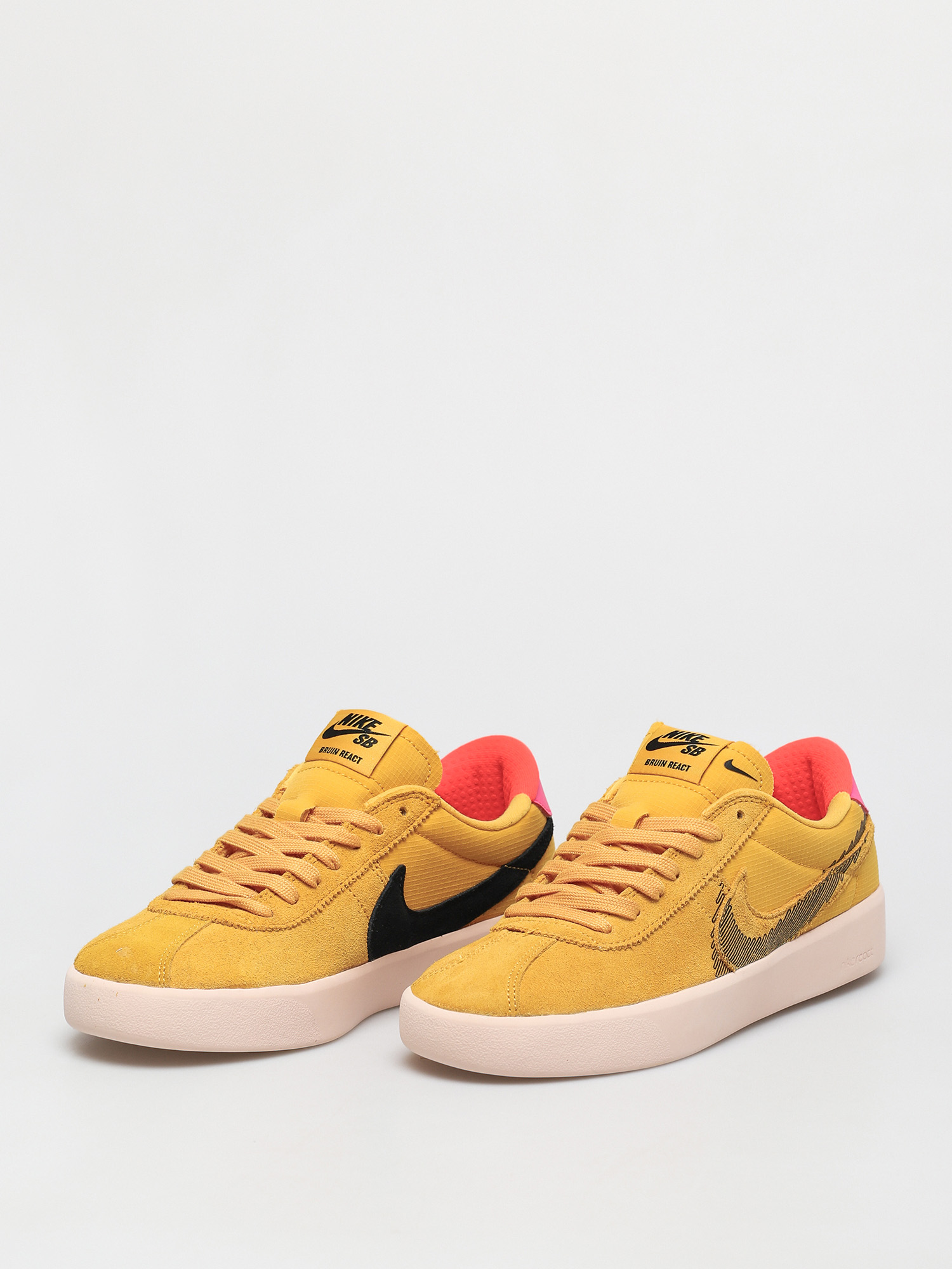 Pantofi Nike SB Bruin React T (pollen/black pale coral)