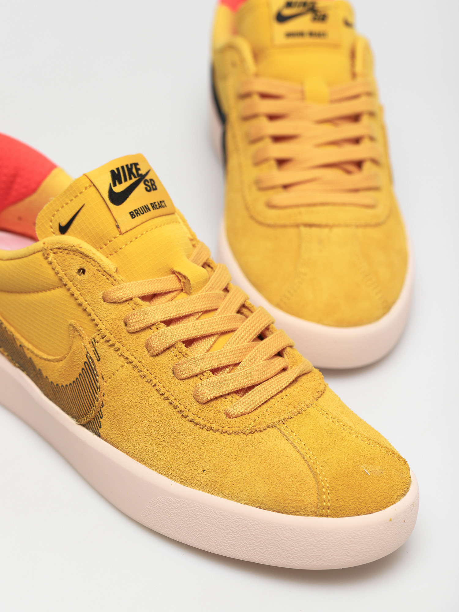 nike sb bruin react t pollen