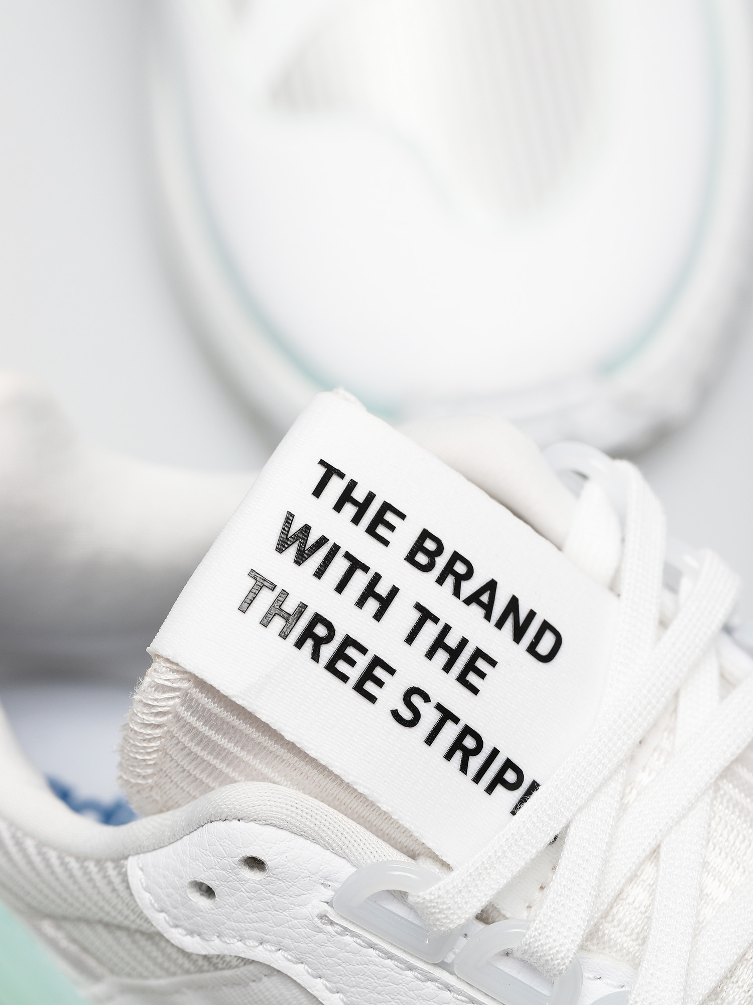 Pantofi adidas Originals ZX Wavian Wmn (ftwwht/greone/cblack)